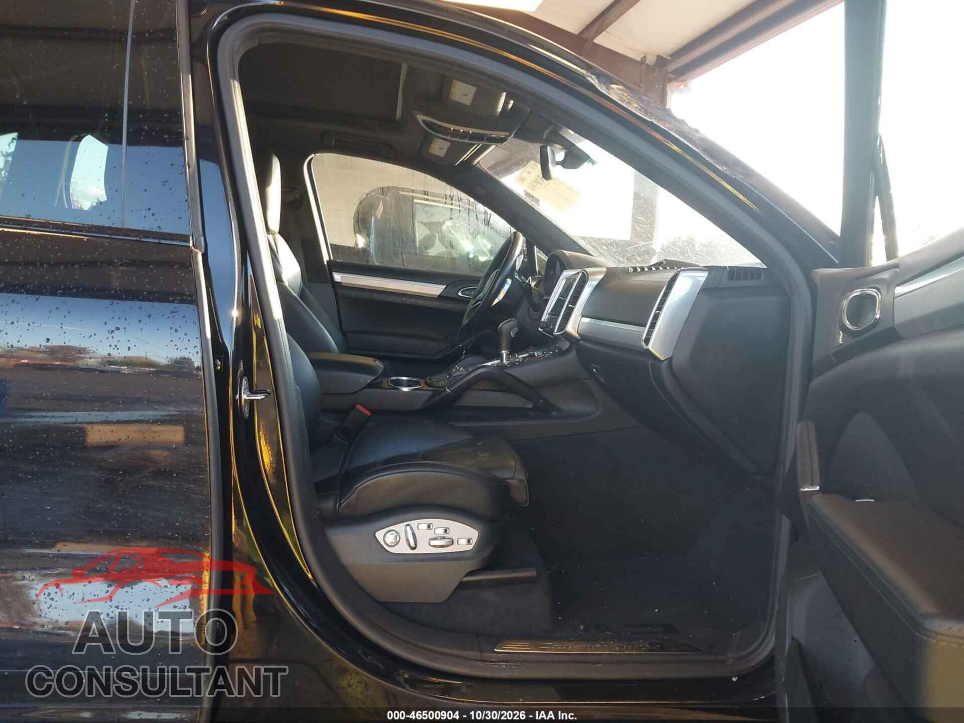 PORSCHE CAYENNE 2017 - WP1AC2A21HLA92056