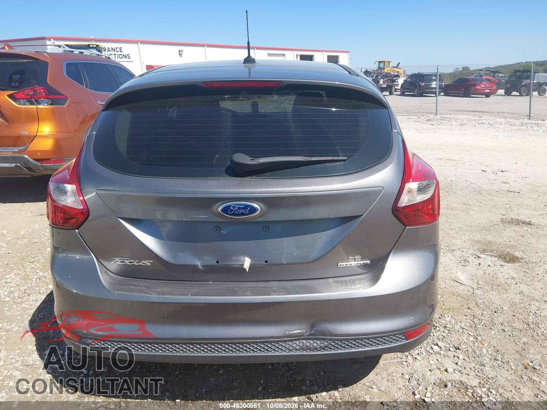FORD FOCUS 2014 - 1FADP3K2XEL184551