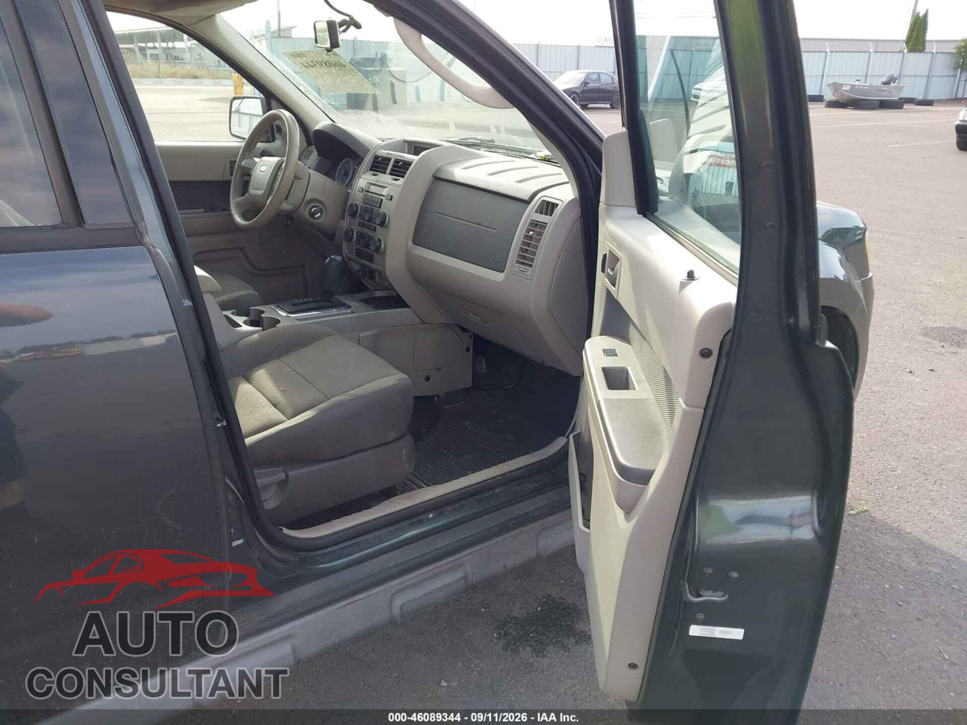 FORD ESCAPE 2009 - 1FMCU03749KB28362
