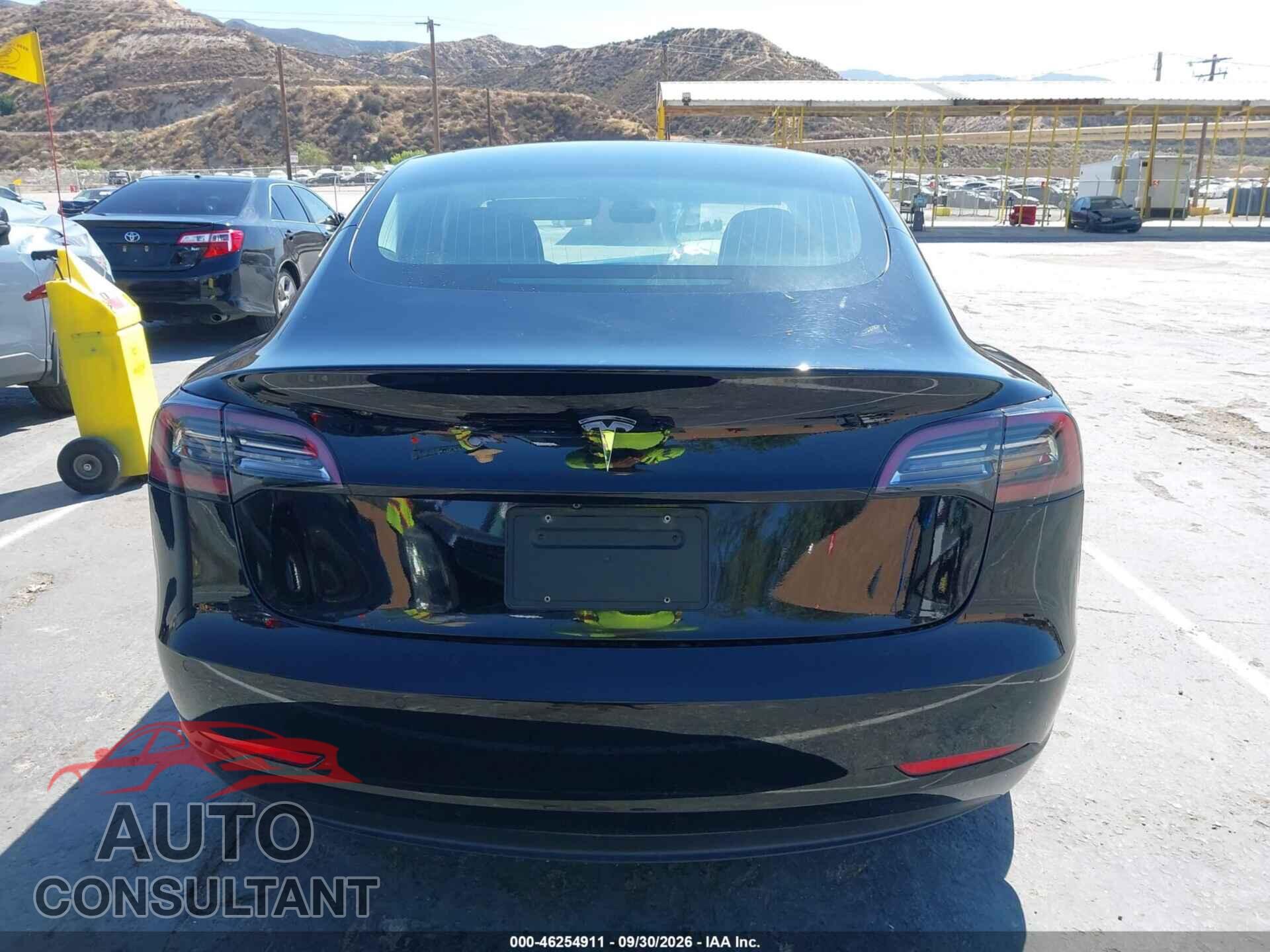 TESLA MODEL 3 2019 - 5YJ3E1EA8KF398200