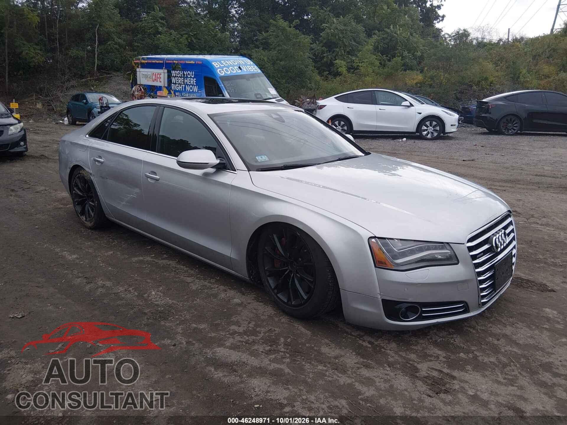AUDI A8 2011 - WAUAVAFD1BN018175