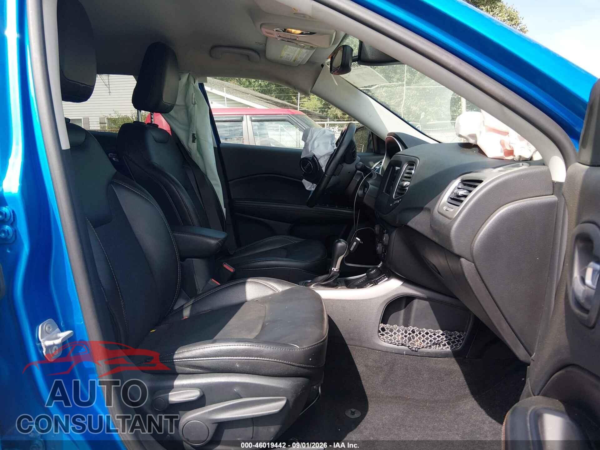 JEEP COMPASS 2019 - 3C4NJDBB2KT656120