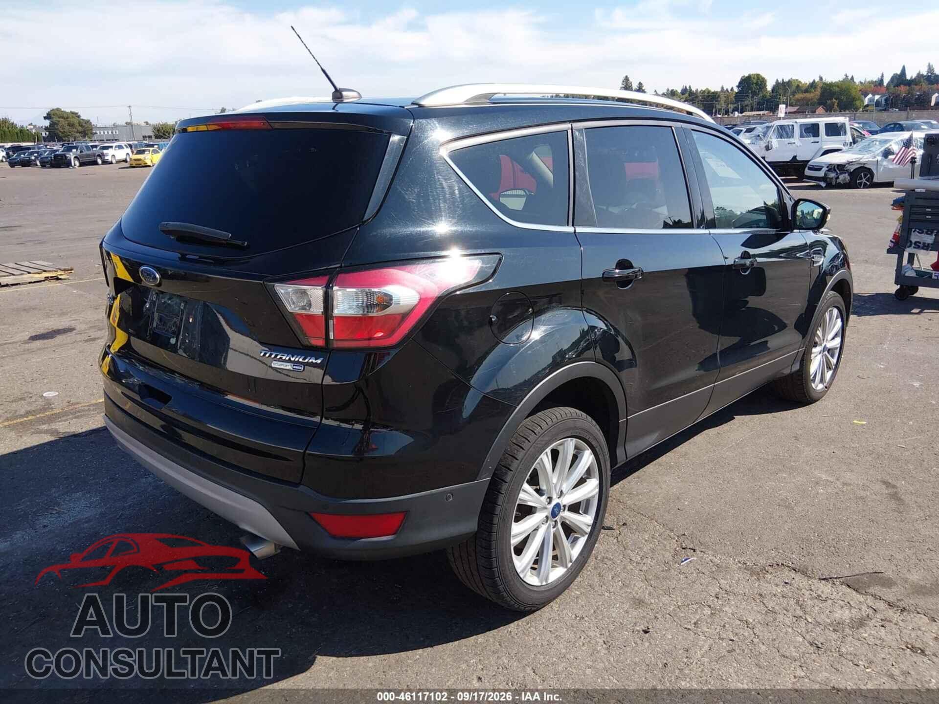 FORD ESCAPE 2017 - 1FMCU9J93HUE26185
