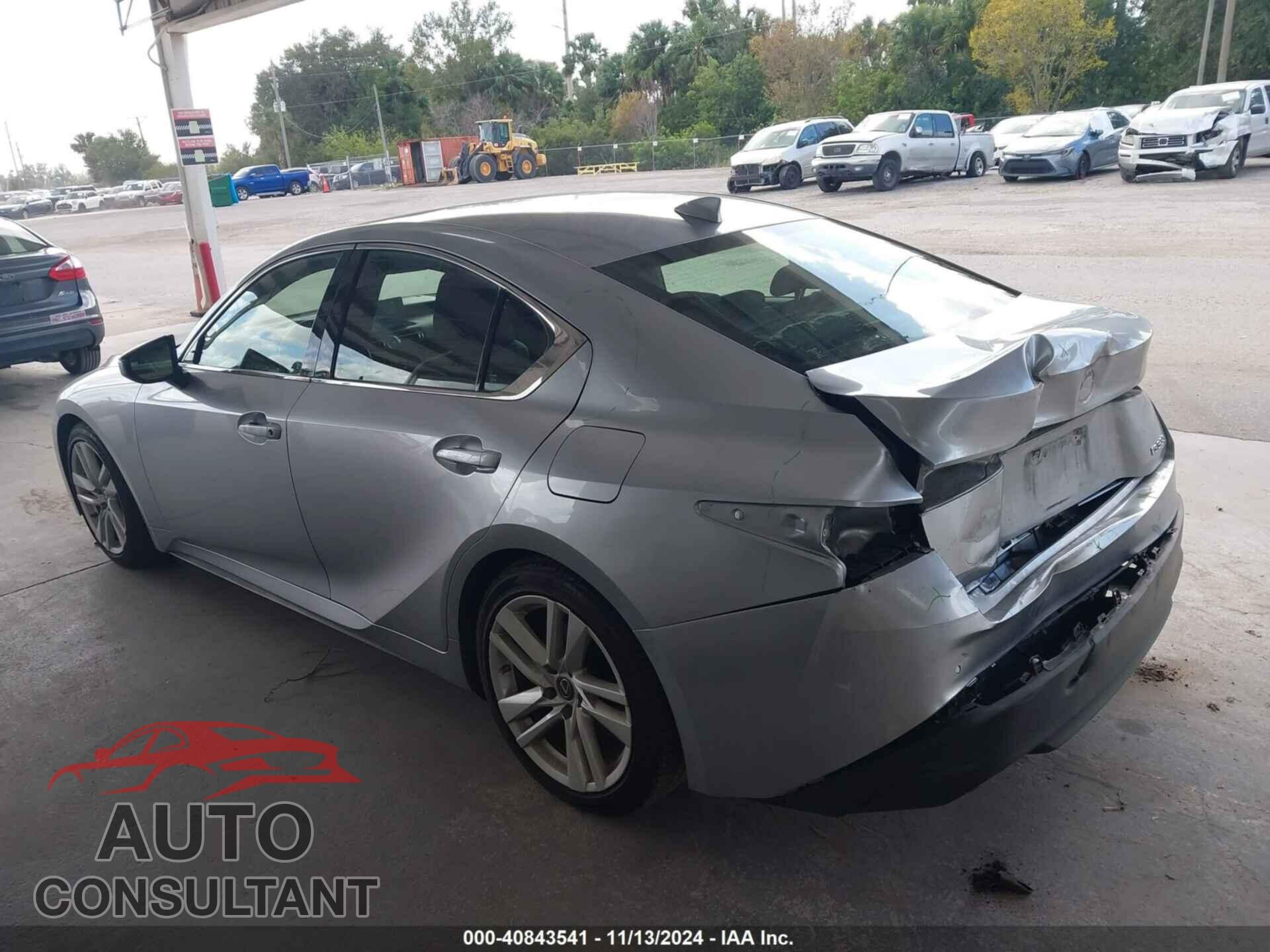 LEXUS IS 300 2021 - JTHCA1D29M5116932