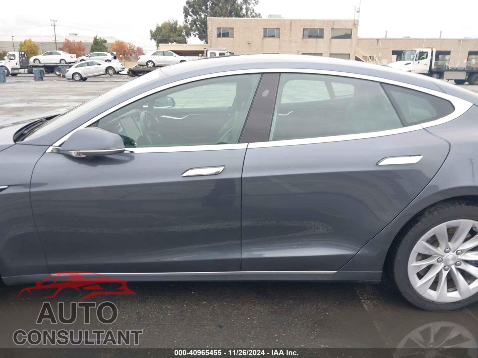 TESLA MODEL S 2017 - 5YJSA1E26HF195363
