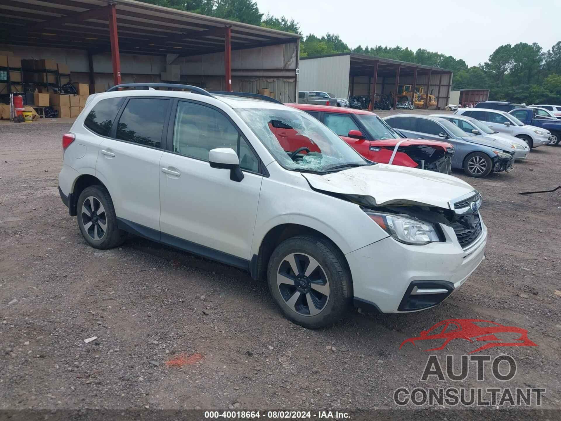 SUBARU FORESTER 2018 - JF2SJAEC7JH616071