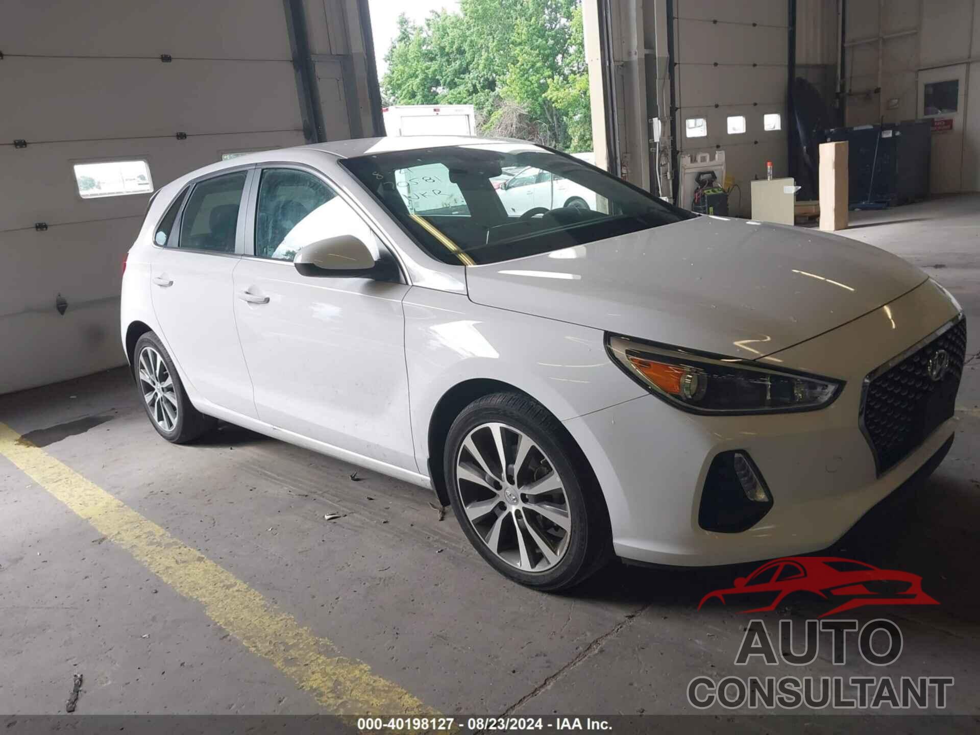 HYUNDAI ELANTRA GT 2018 - KMHH35LE3JU029593