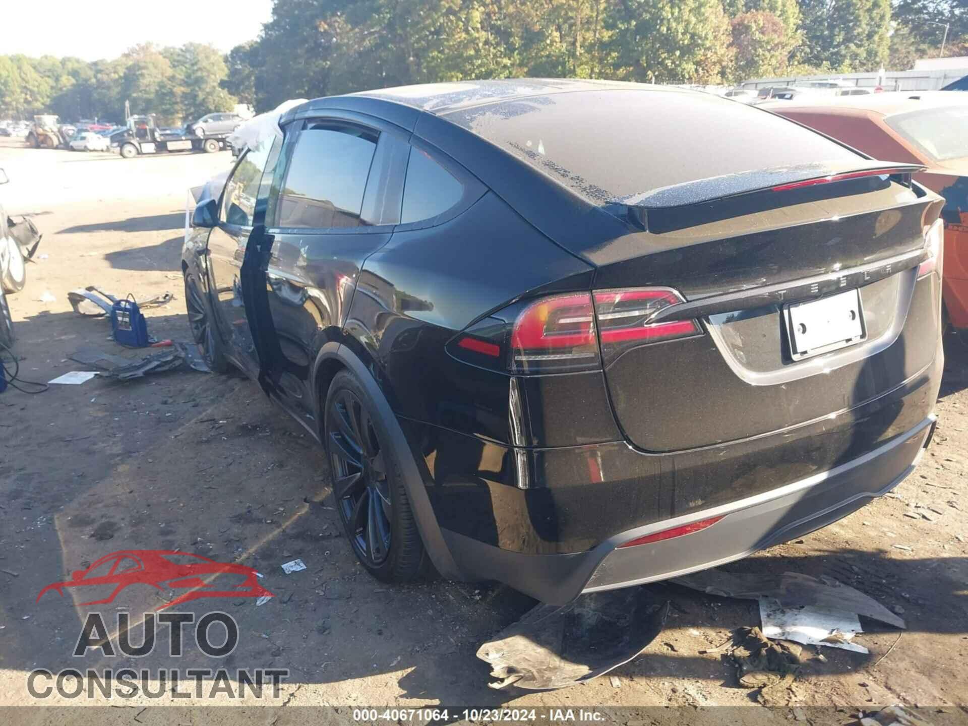 TESLA MODEL X 2023 - 7SAXCDE5XPF428996