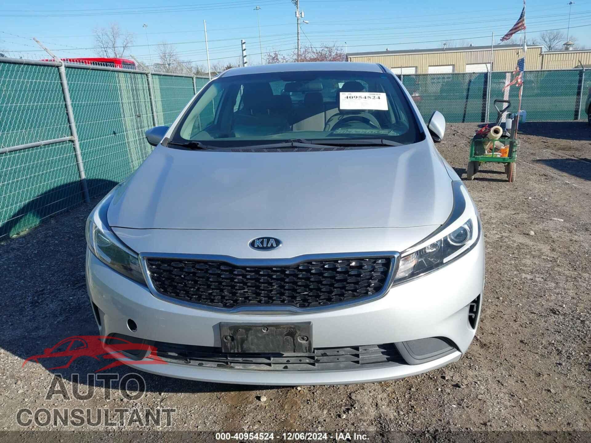 KIA FORTE 2017 - 3KPFK4A79HE072180
