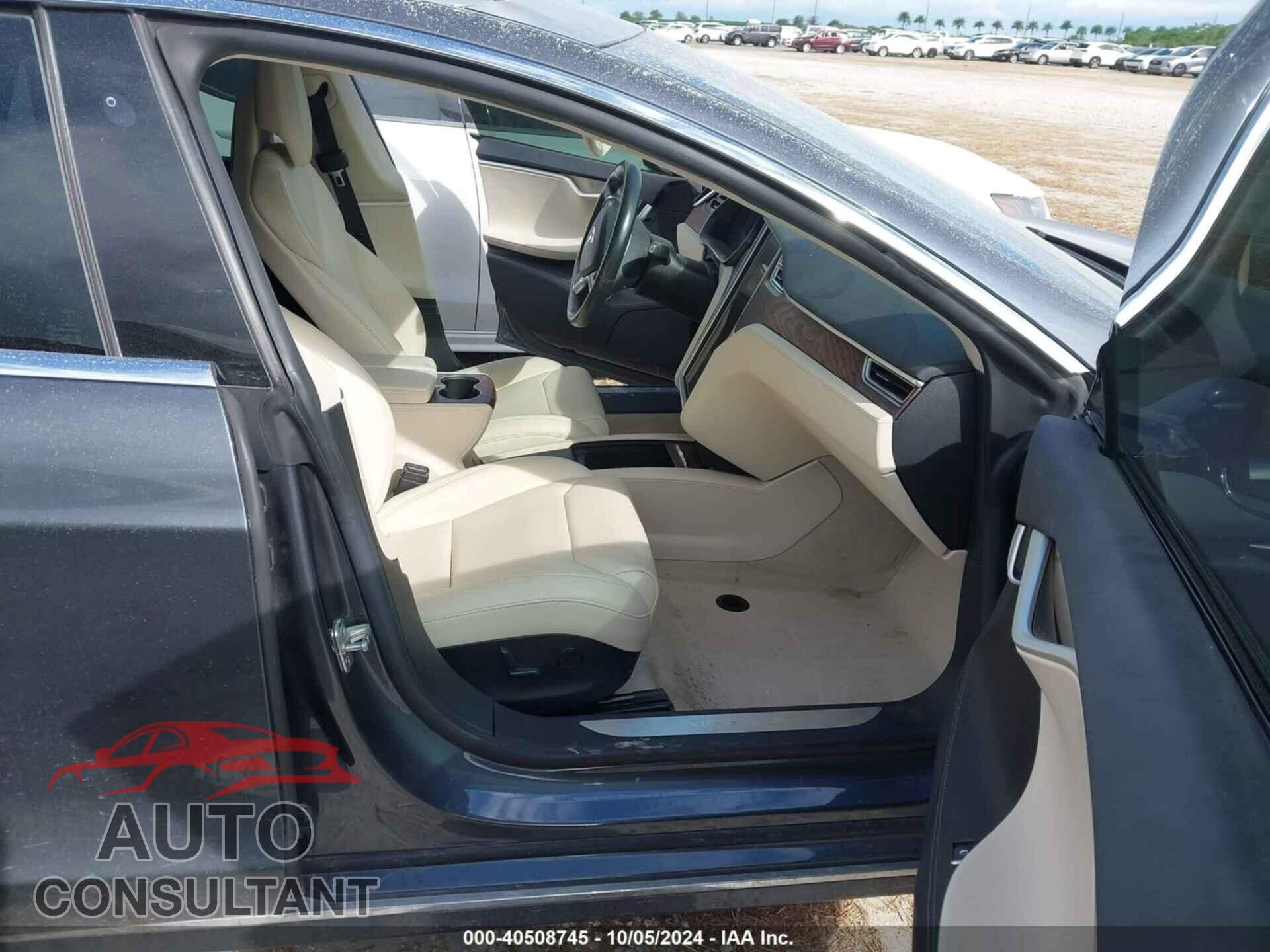 TESLA MODEL S 2017 - 5YJSA1E45HF216883