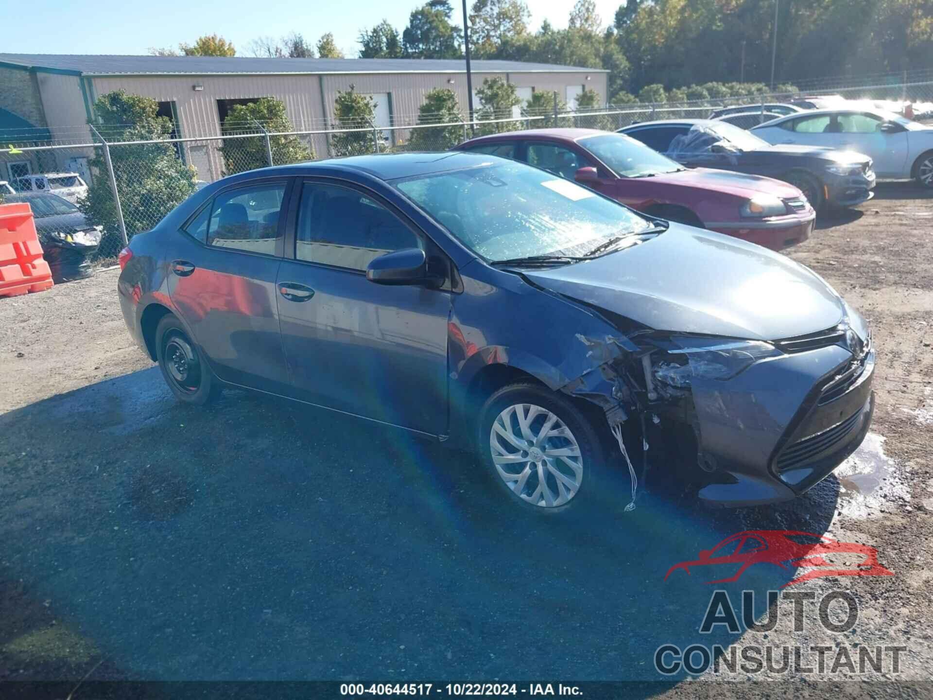 TOYOTA COROLLA 2018 - 5YFBURHE4JP813804
