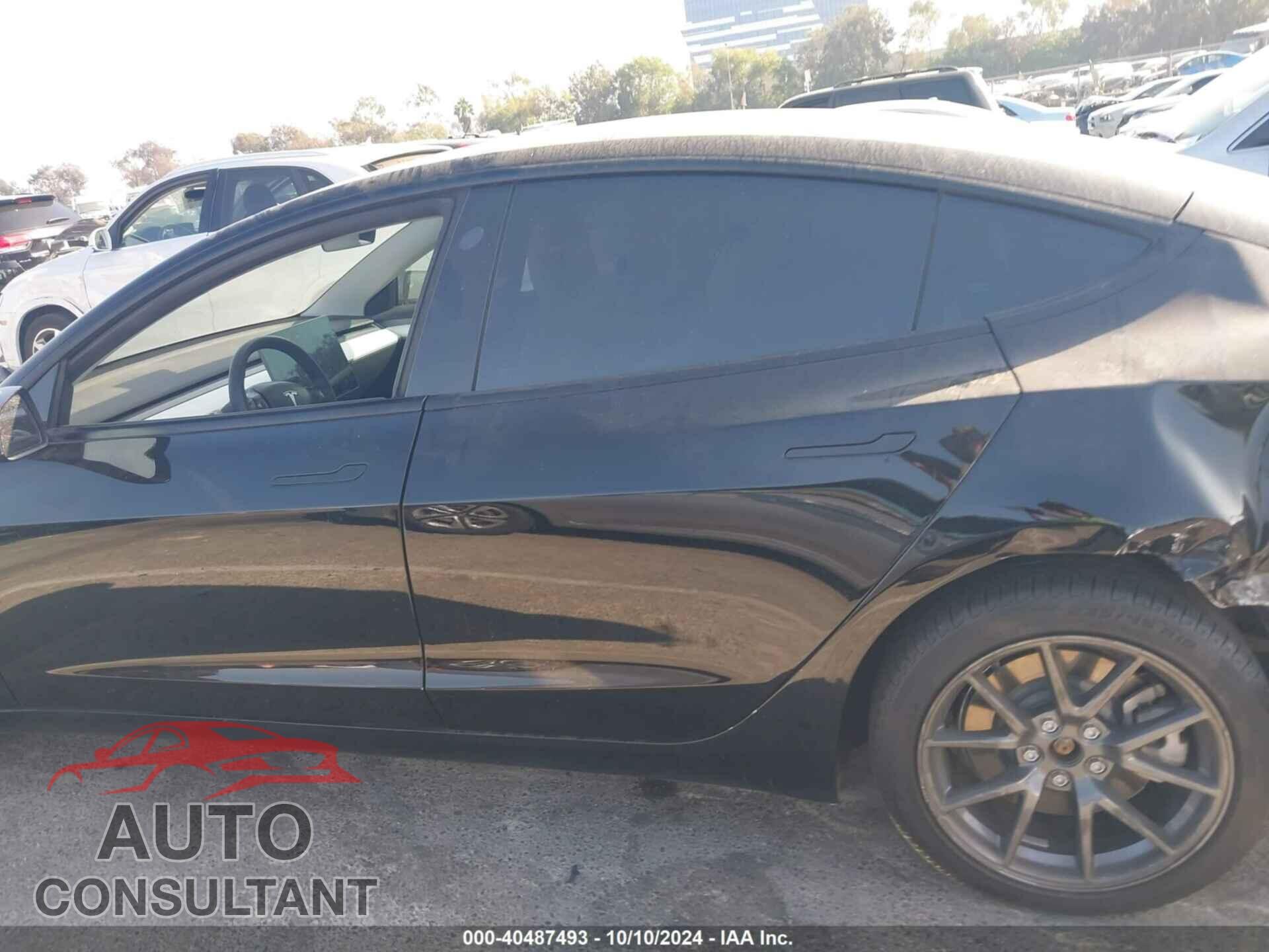 TESLA MODEL 3 2021 - 5YJ3E1EA1MF000618