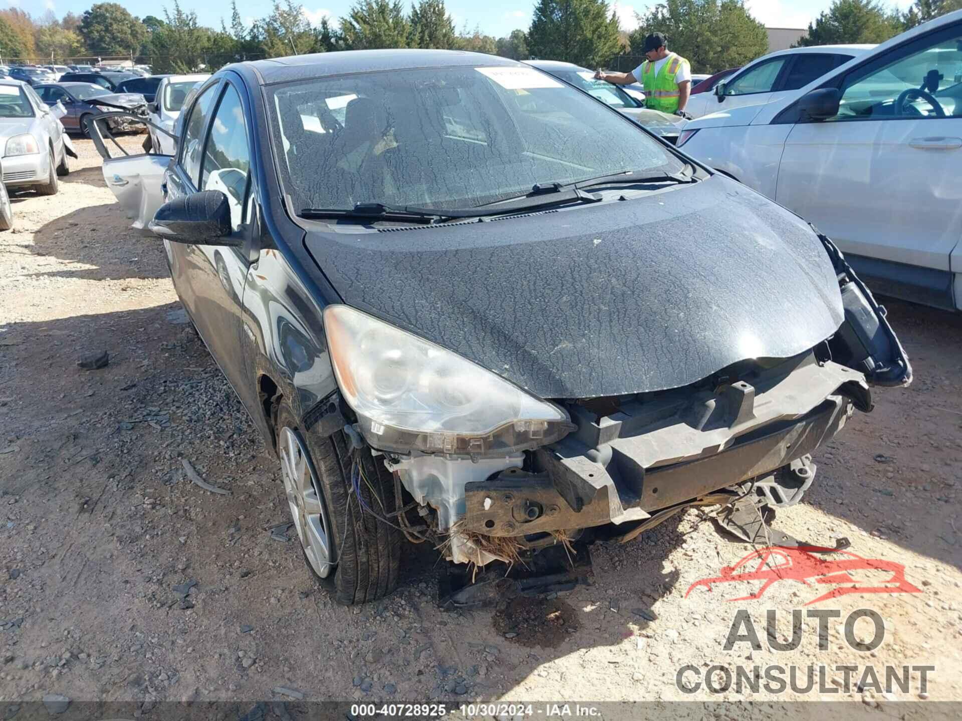 TOYOTA PRIUS C 2013 - JTDKDTB39D1054760