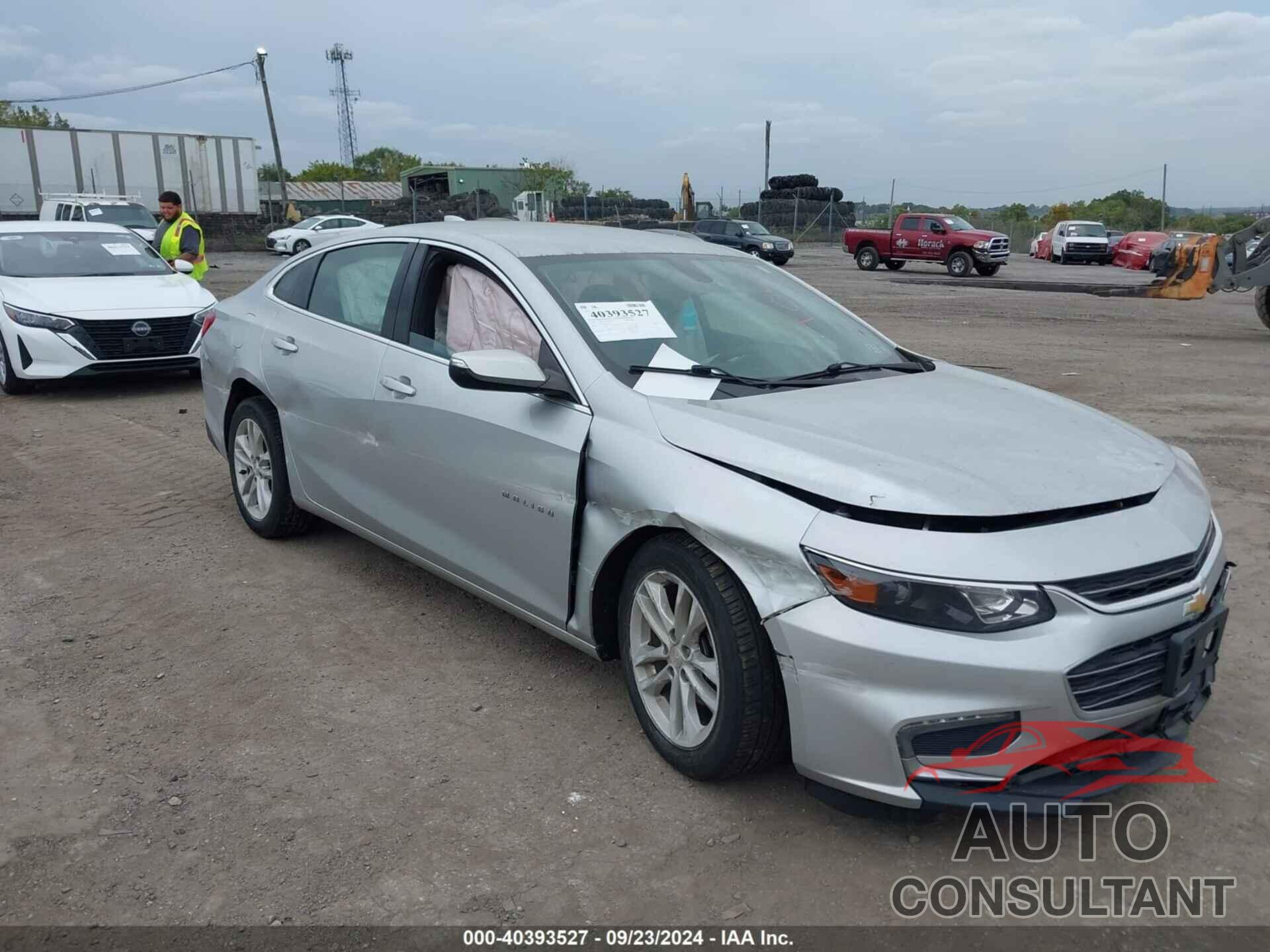 CHEVROLET MALIBU 2018 - 1G1ZD5ST7JF247037