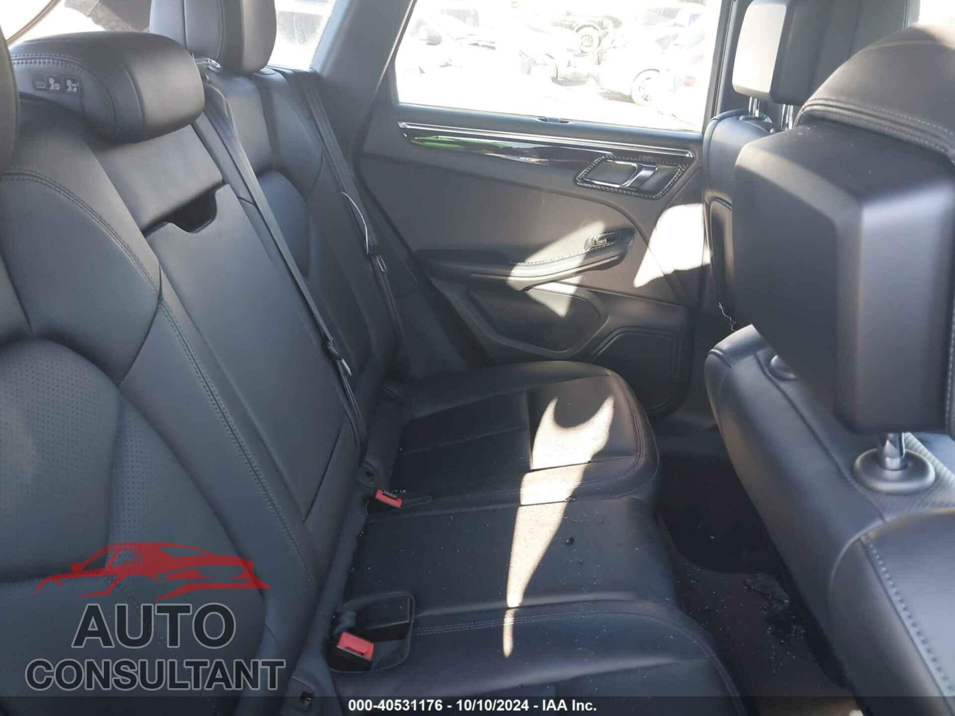 PORSCHE MACAN 2015 - WP1AB2A5XFLB44875