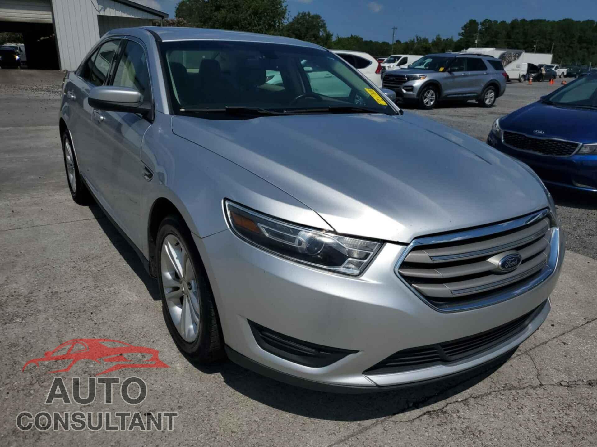 FORD TAURUS 2017 - 1FAHP2E80HG113710