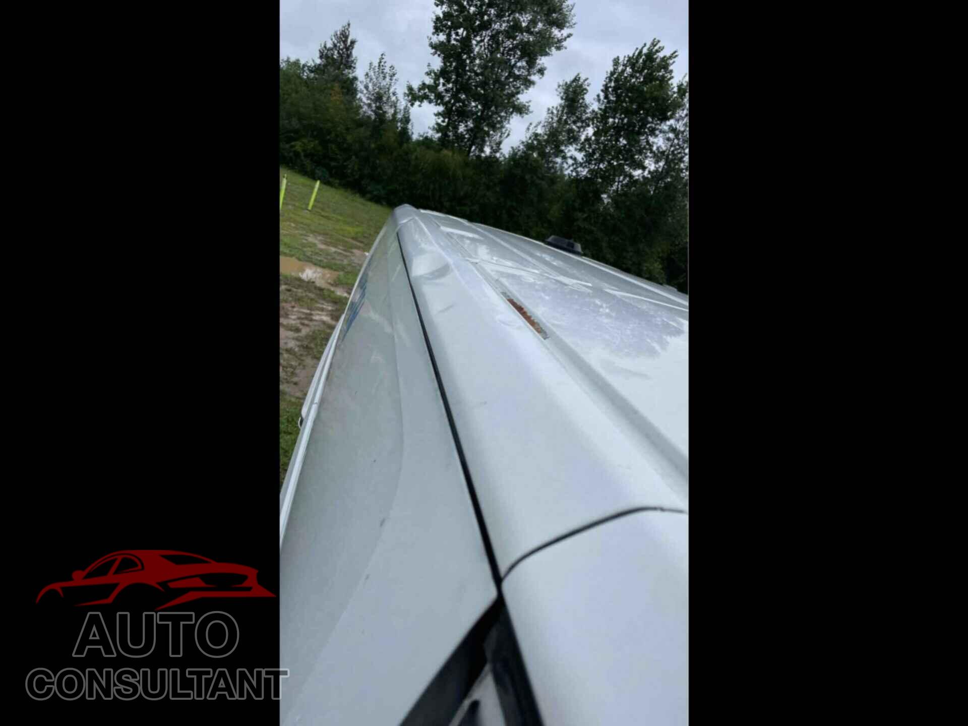 FORD TRANSIT 2017 - 1FTYE1YM8HKA94677