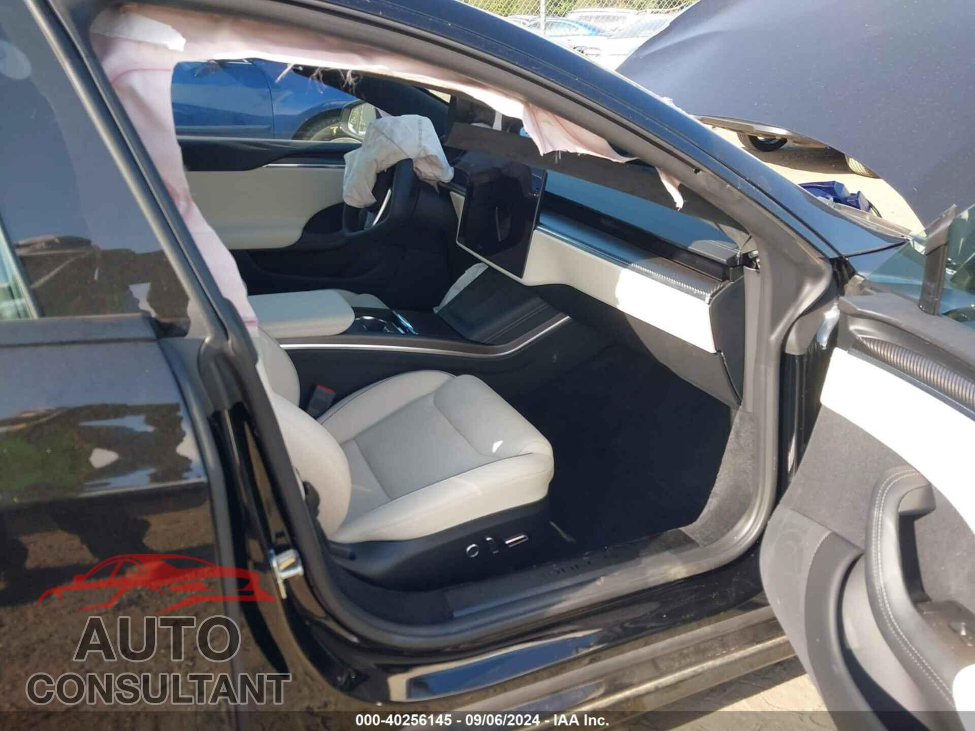 TESLA MODEL S 2022 - 5YJSA1E64NF486989