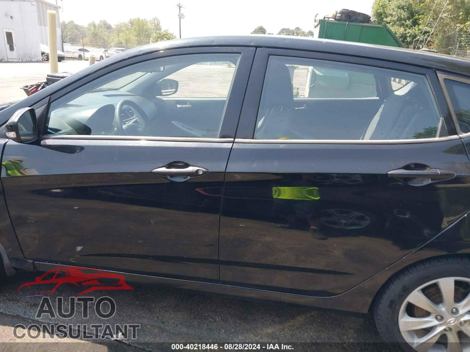HYUNDAI ACCENT 2013 - KMHCU5AE9DU073743