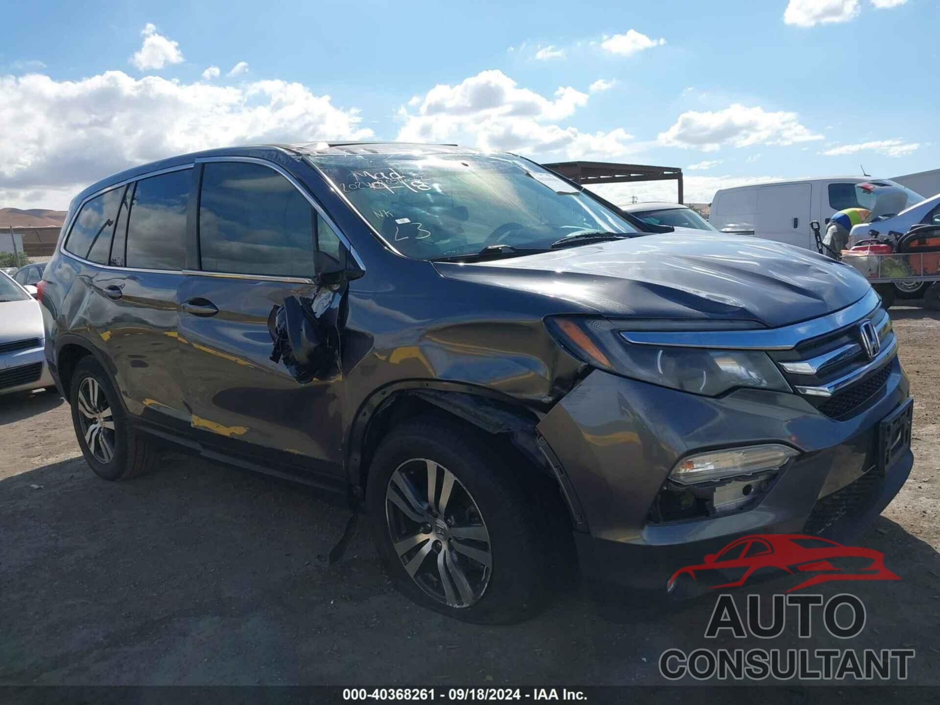 HONDA PILOT 2017 - 5FNYF5H52HB021556