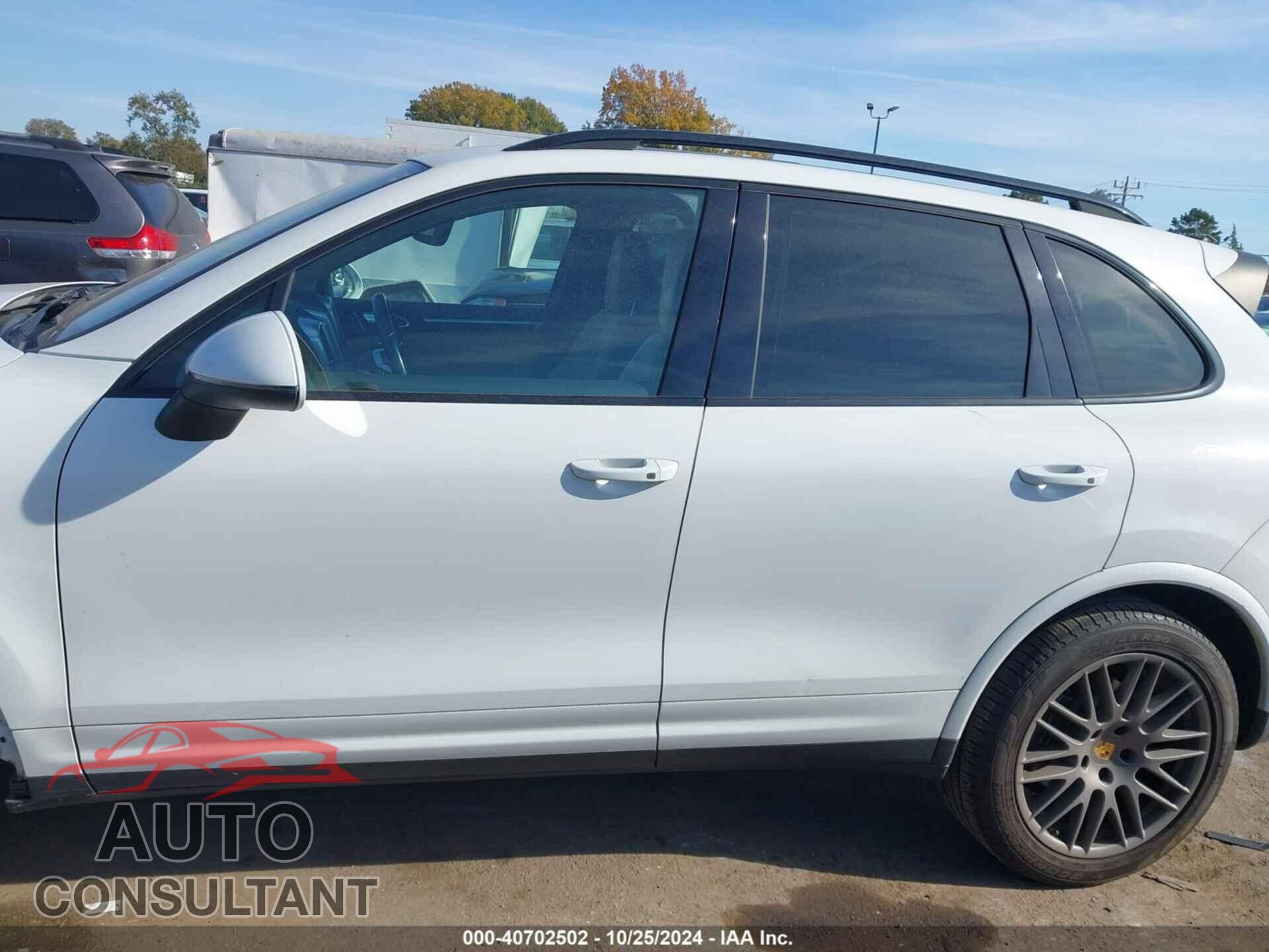 PORSCHE CAYENNE 2017 - WP1AA2A2XHKA90835