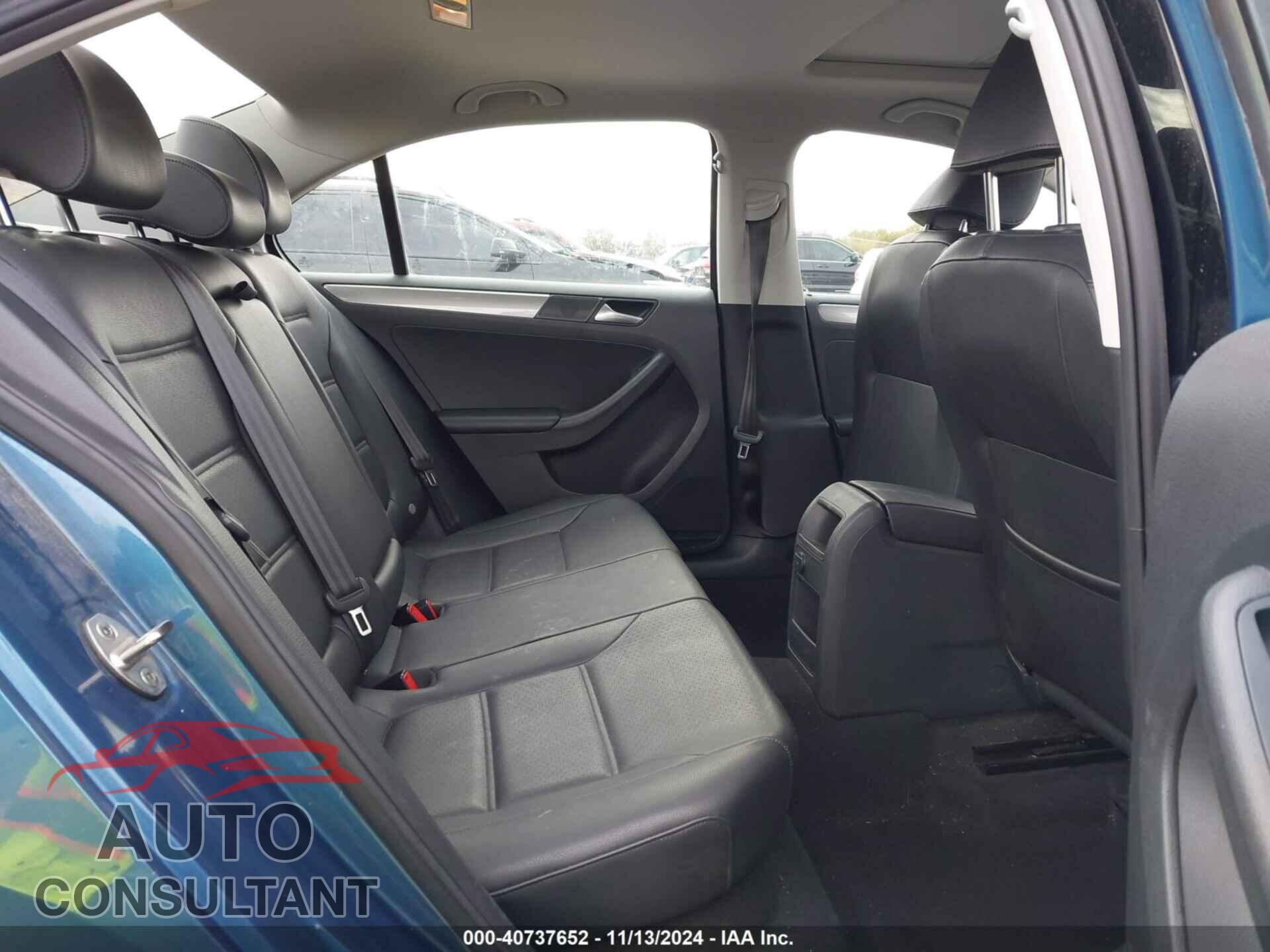 VOLKSWAGEN JETTA 2017 - 3VWDB7AJ9HM206838