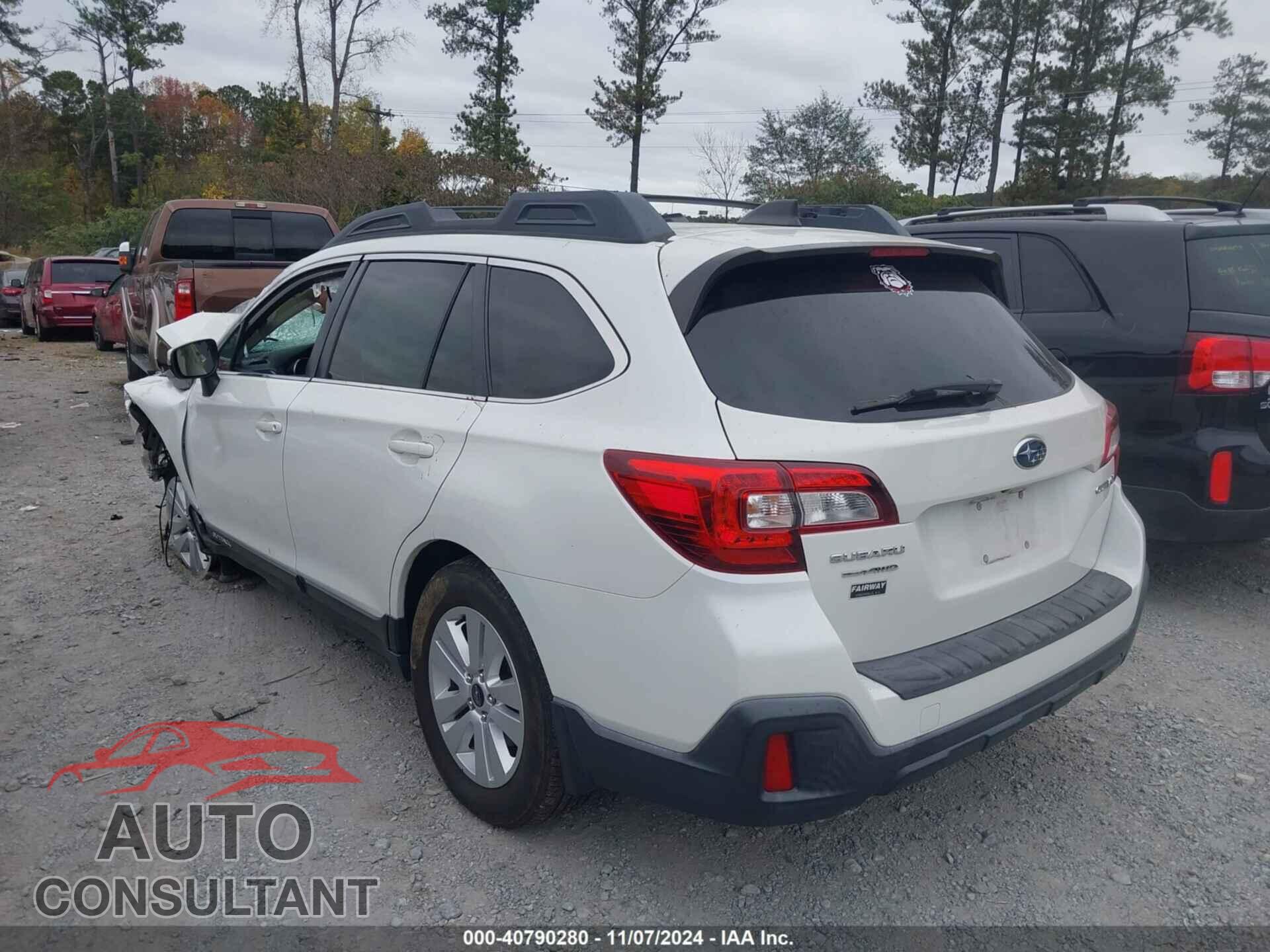 SUBARU OUTBACK 2018 - 4S4BSAFC8J3301685