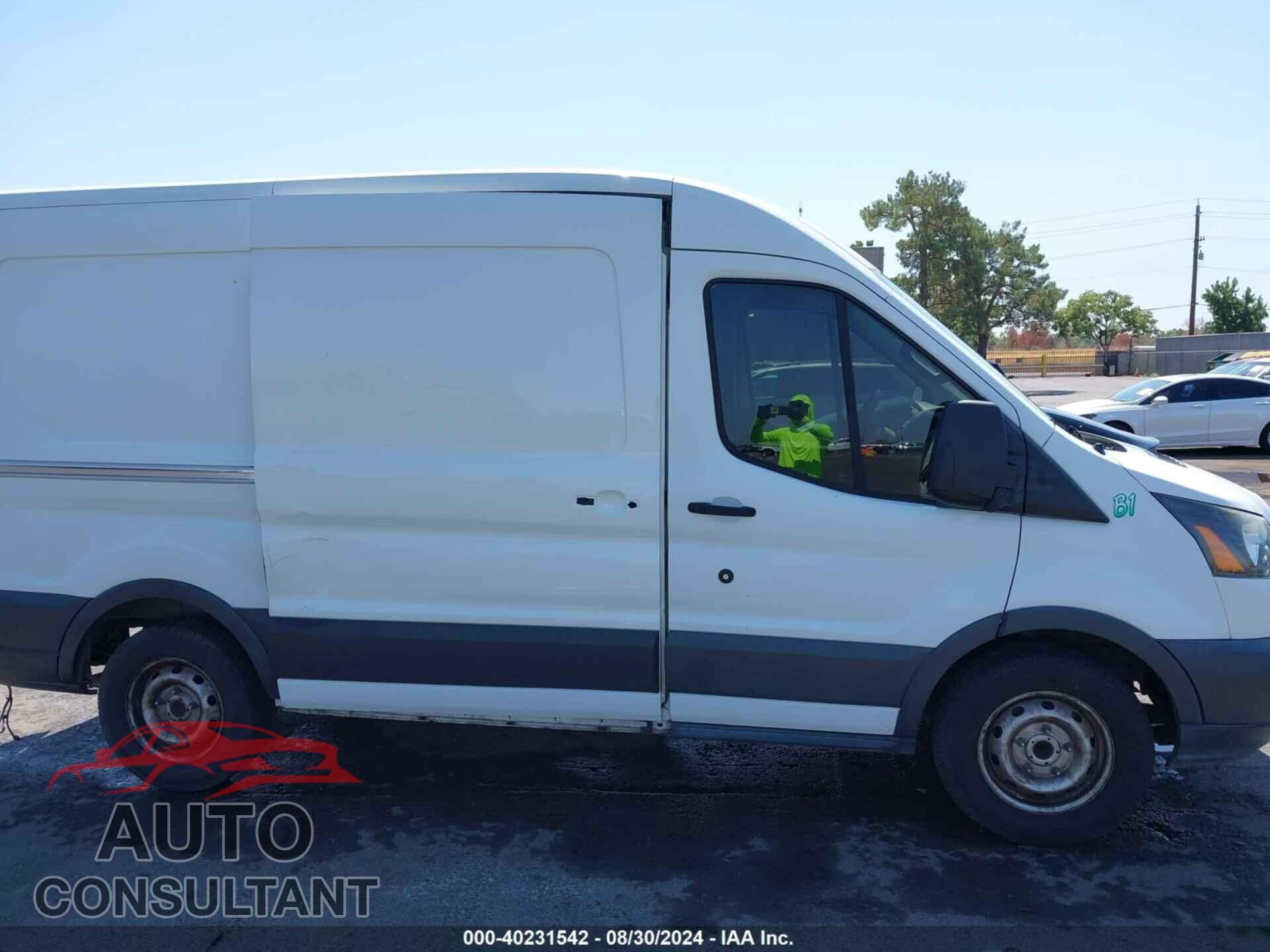 FORD TRANSIT-150 2016 - 1FTYE1CM4GKA14118