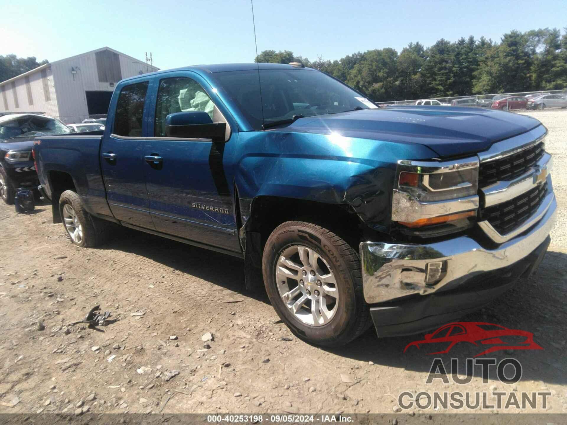 CHEVROLET SILVERADO 1500 2017 - 1GCVKREC0HZ177825
