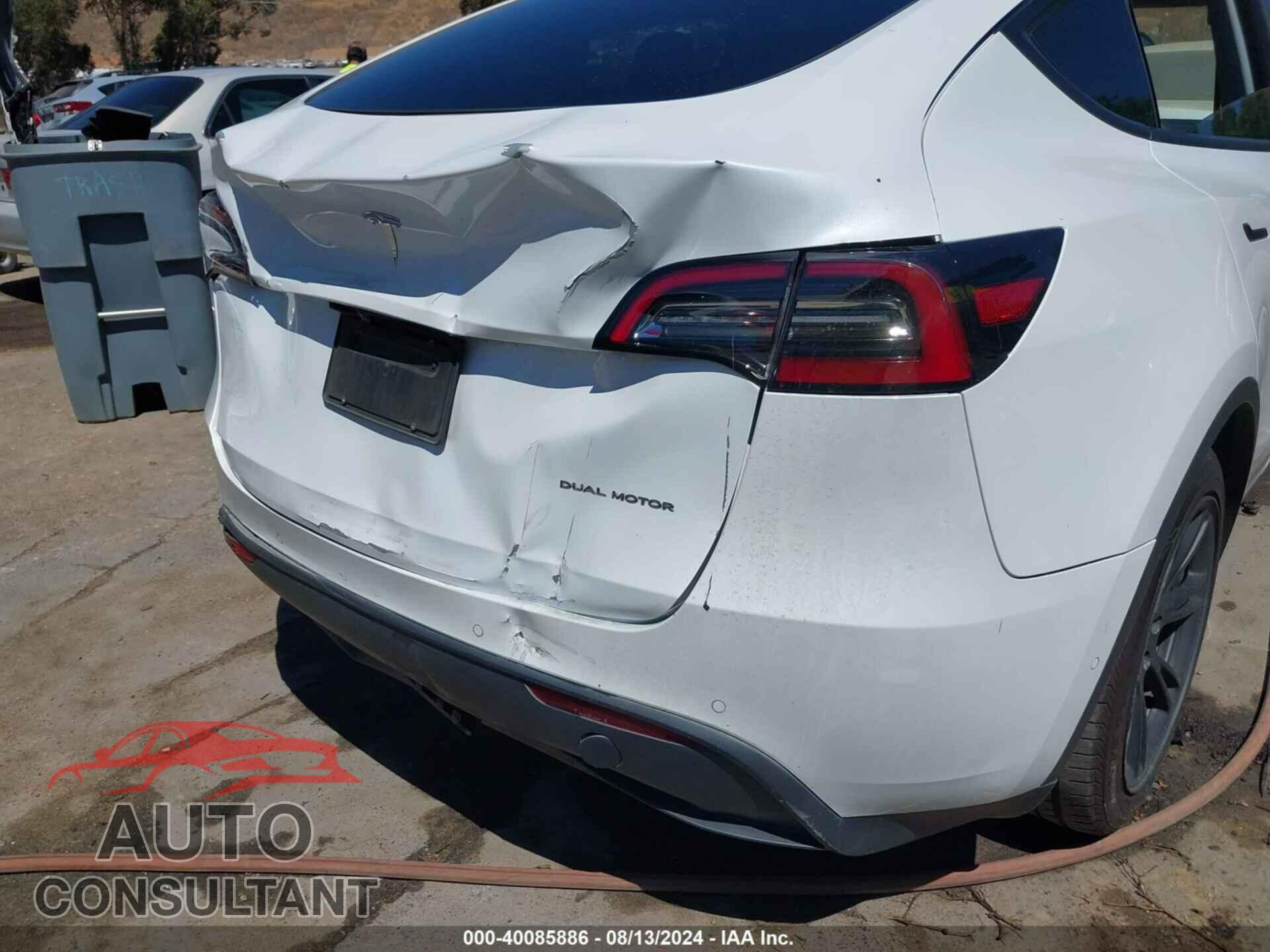 TESLA MODEL Y 2021 - 5YJYGAEE4MF191809