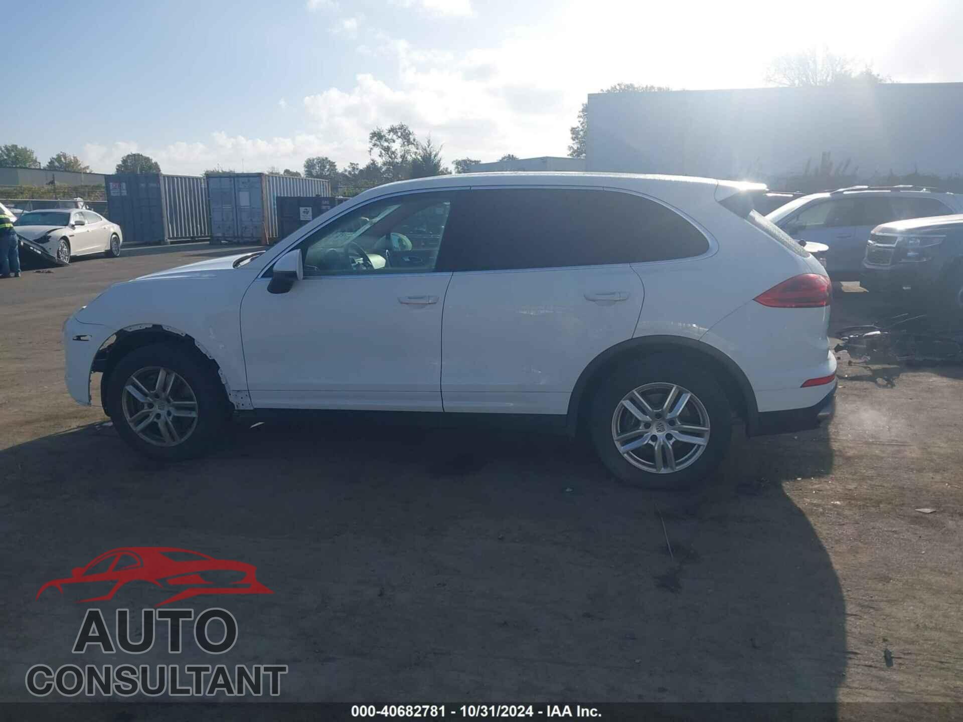PORSCHE CAYENNE 2016 - WP1AA2A24GLA10048