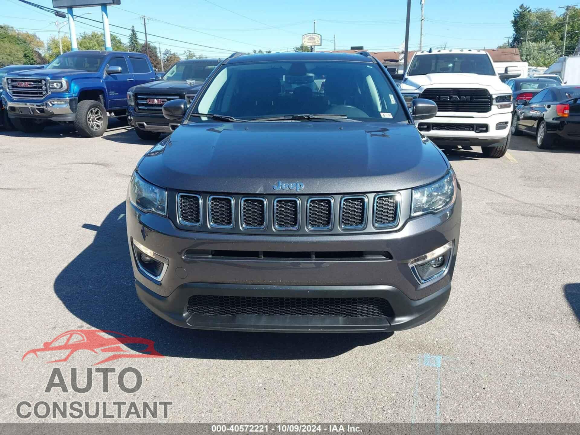 JEEP COMPASS 2018 - 3C4NJDBB5JT398657