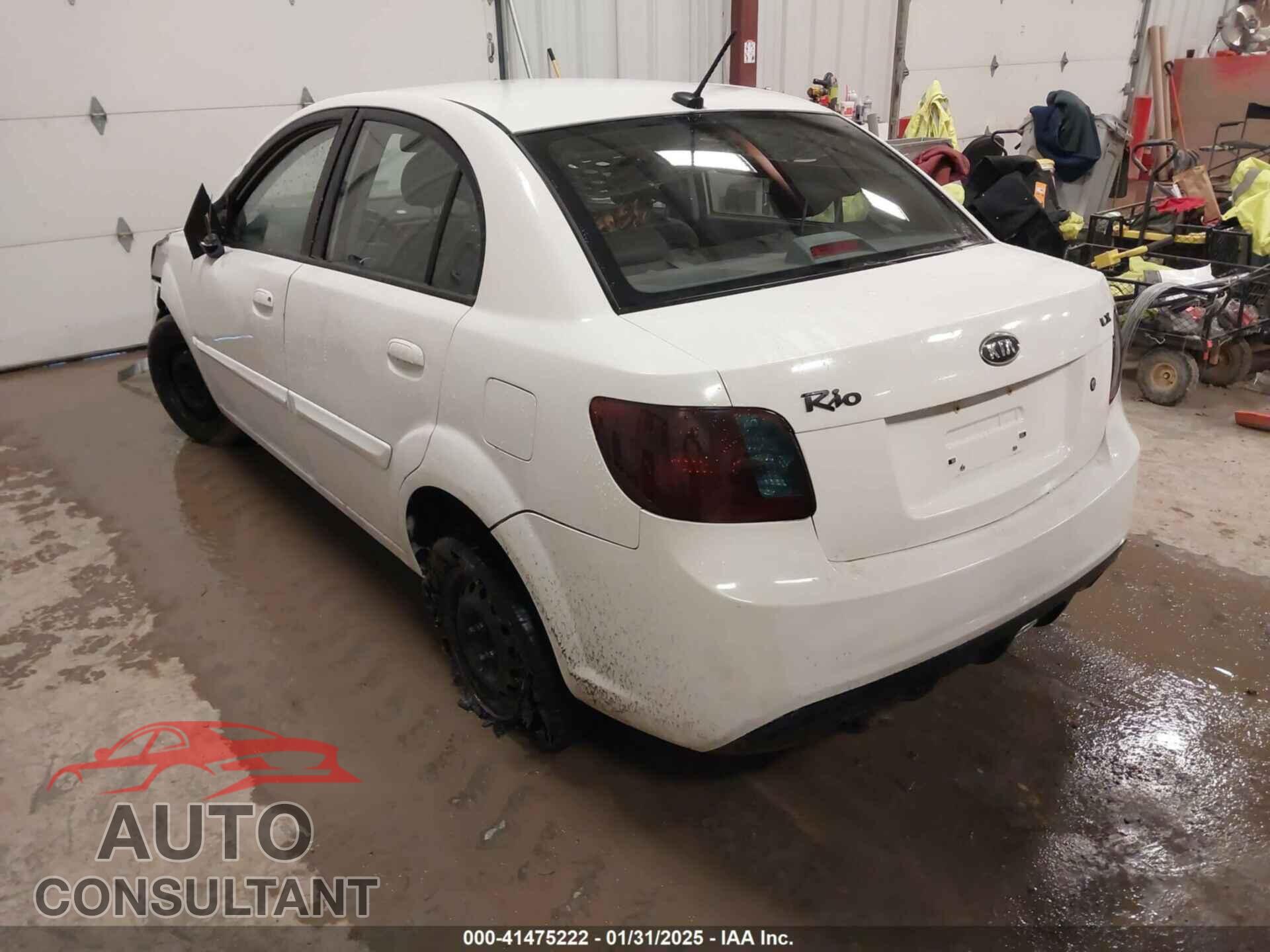 KIA RIO 2011 - KNADH4A34B6858840