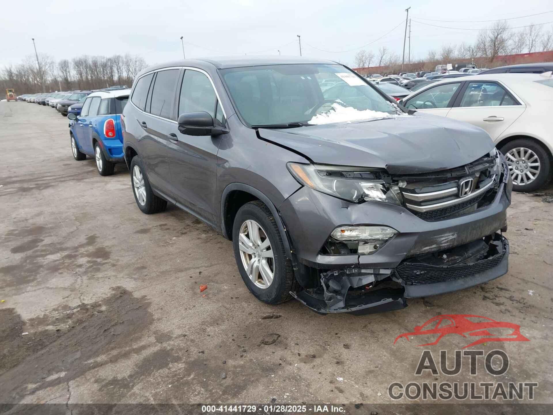HONDA PILOT 2018 - 5FNYF6H15JB024220