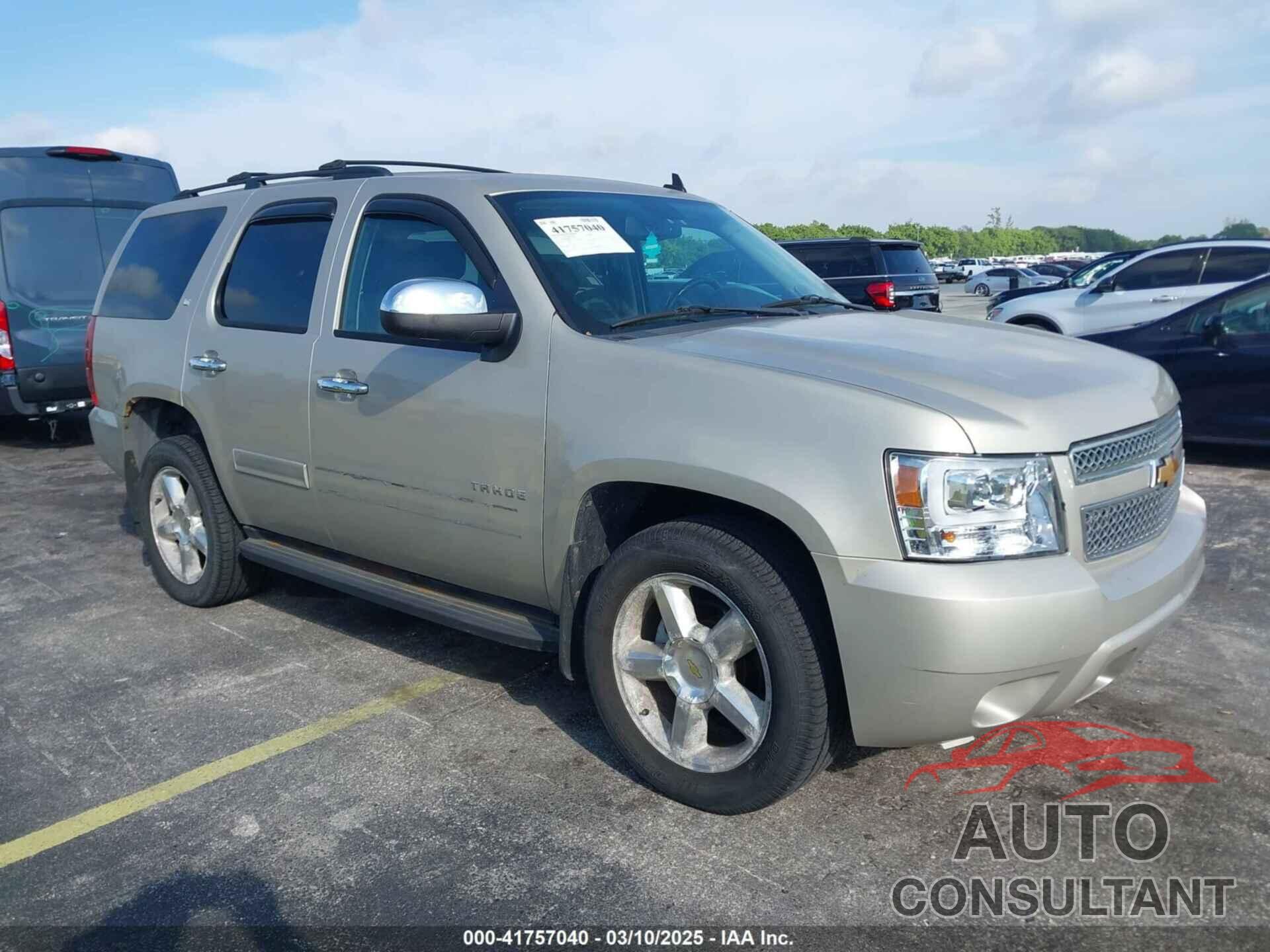 CHEVROLET TAHOE 2013 - 1GNSKBE06DR127366