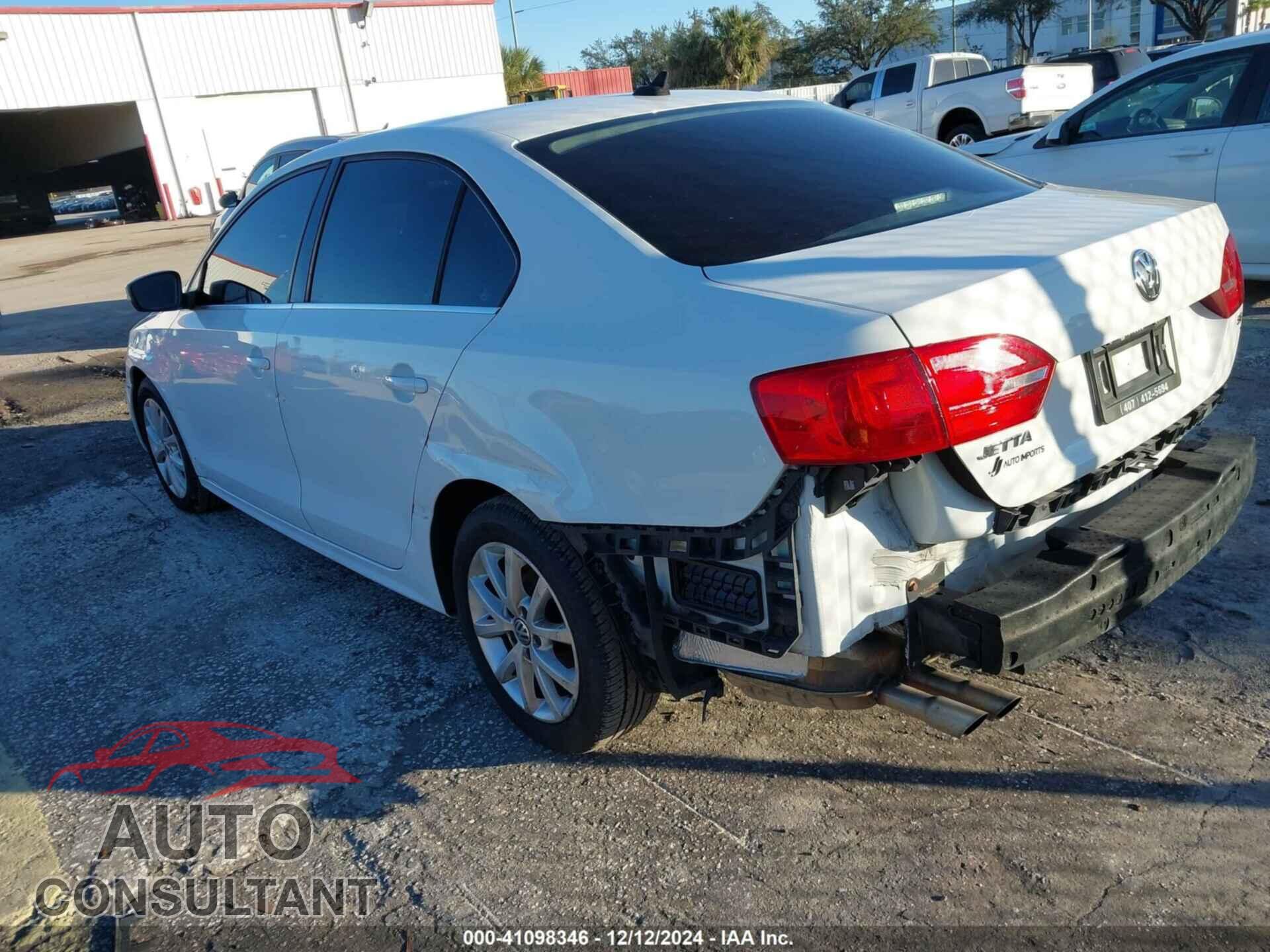 VOLKSWAGEN JETTA 2014 - 3VWD17AJ4EM293174