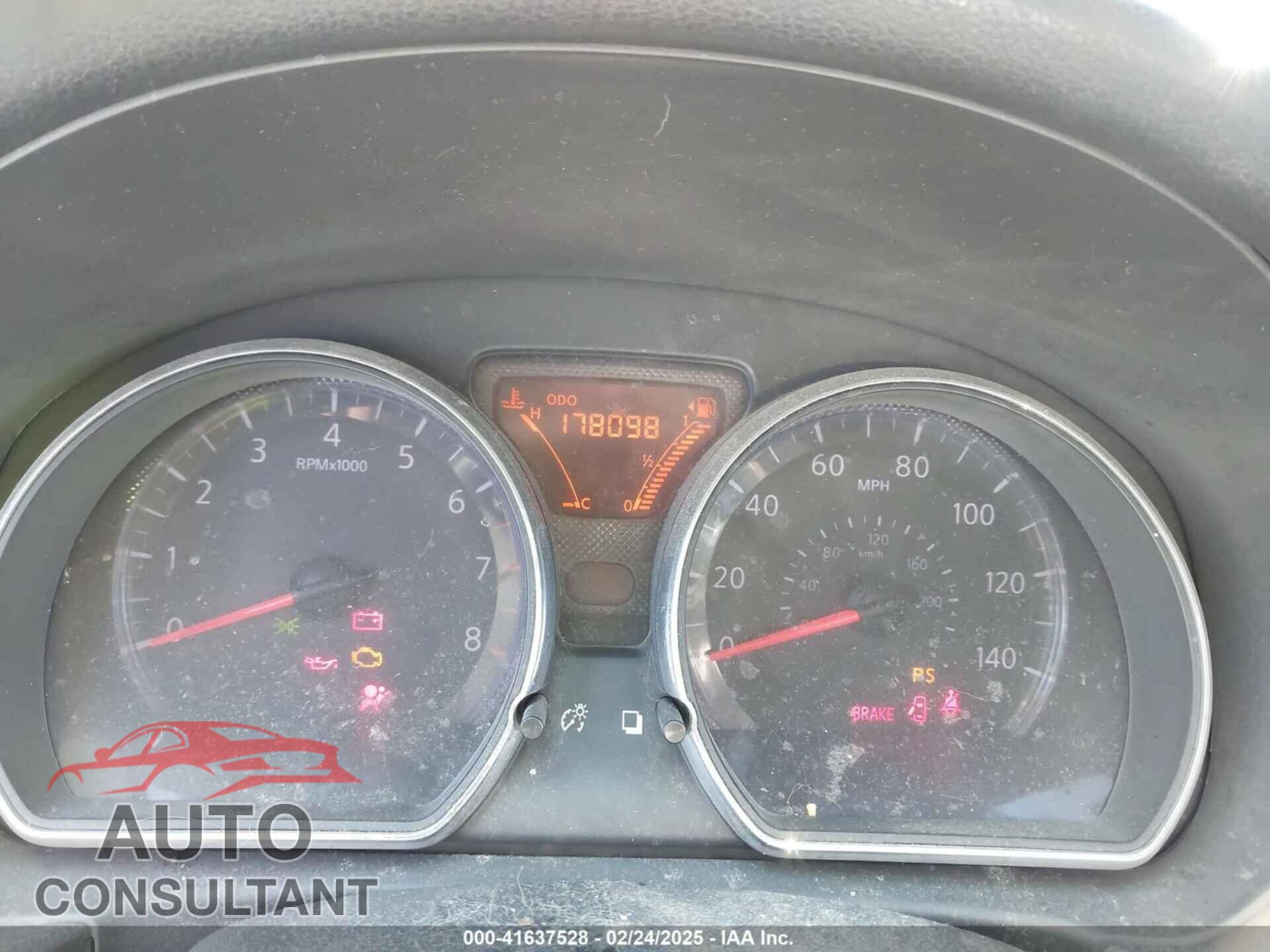 NISSAN VERSA NOTE 2015 - 3N1CE2CP2FL368455