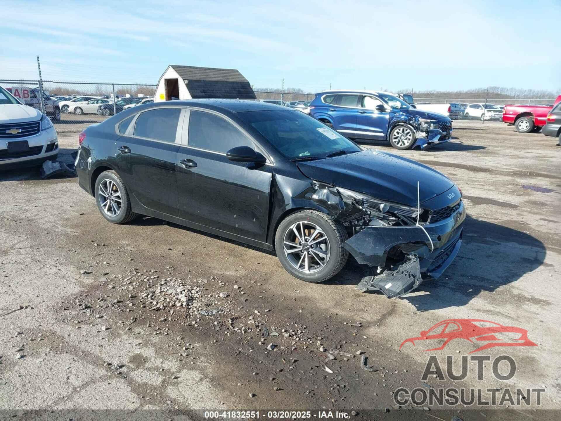 KIA FORTE 2023 - 3KPF24AD1PE511666