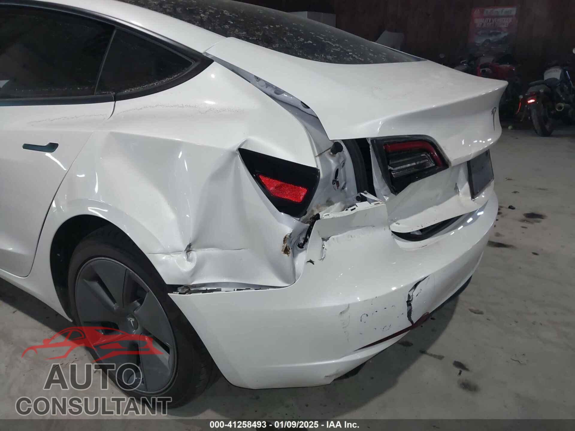 TESLA MODEL 3 2023 - 5YJ3E1EA7PF383727