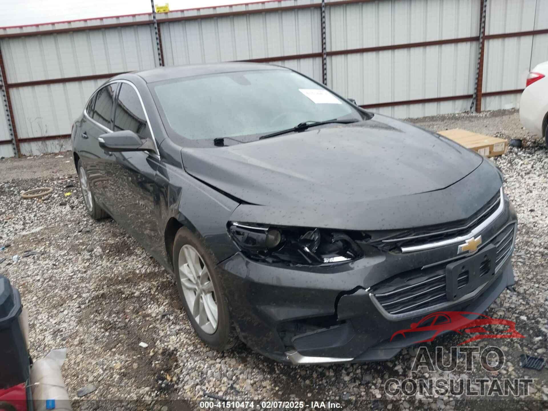CHEVROLET MALIBU 2018 - 1G1ZD5ST2JF135911