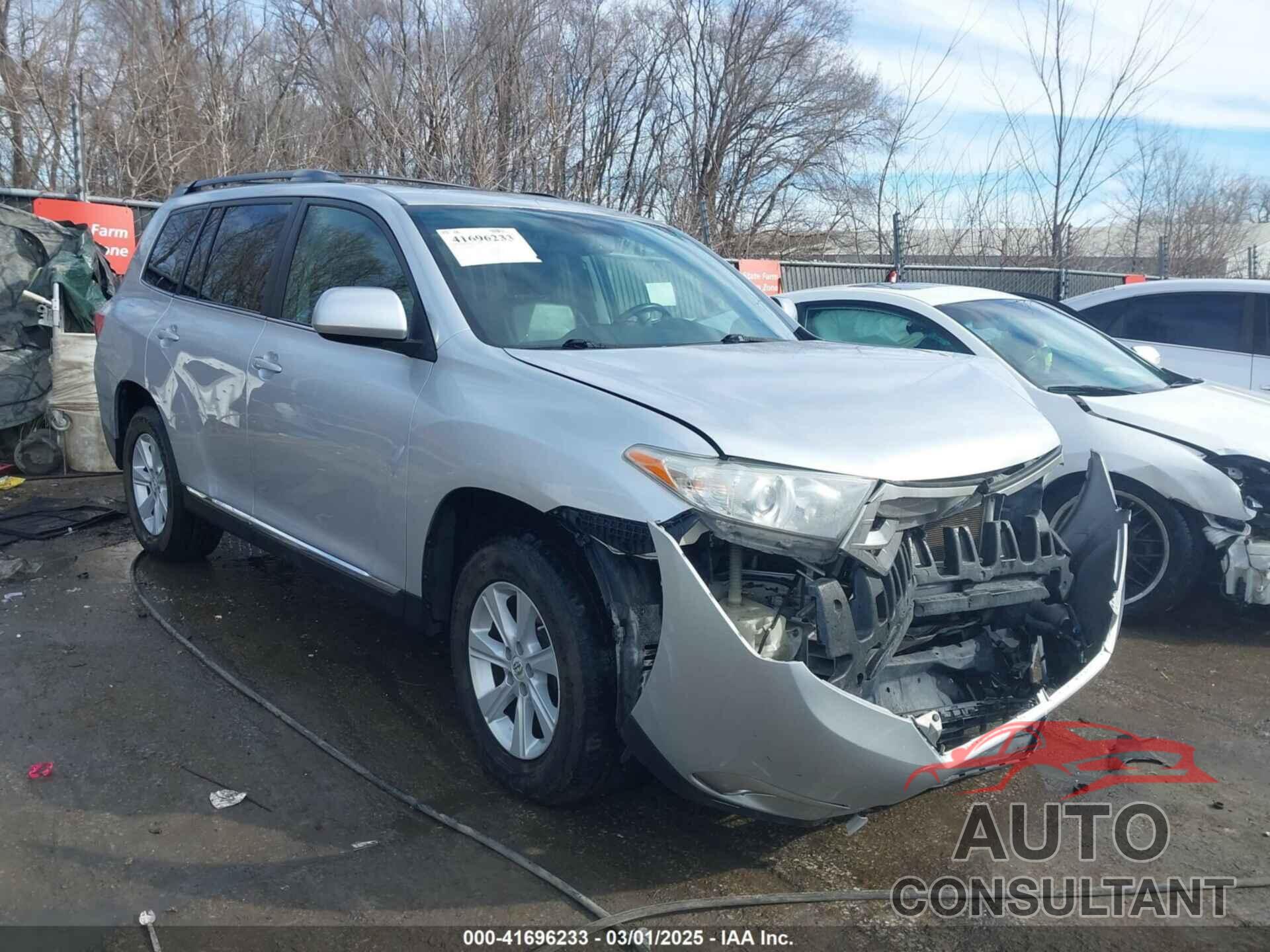 TOYOTA HIGHLANDER 2011 - 5TDBK3EH4BS044957