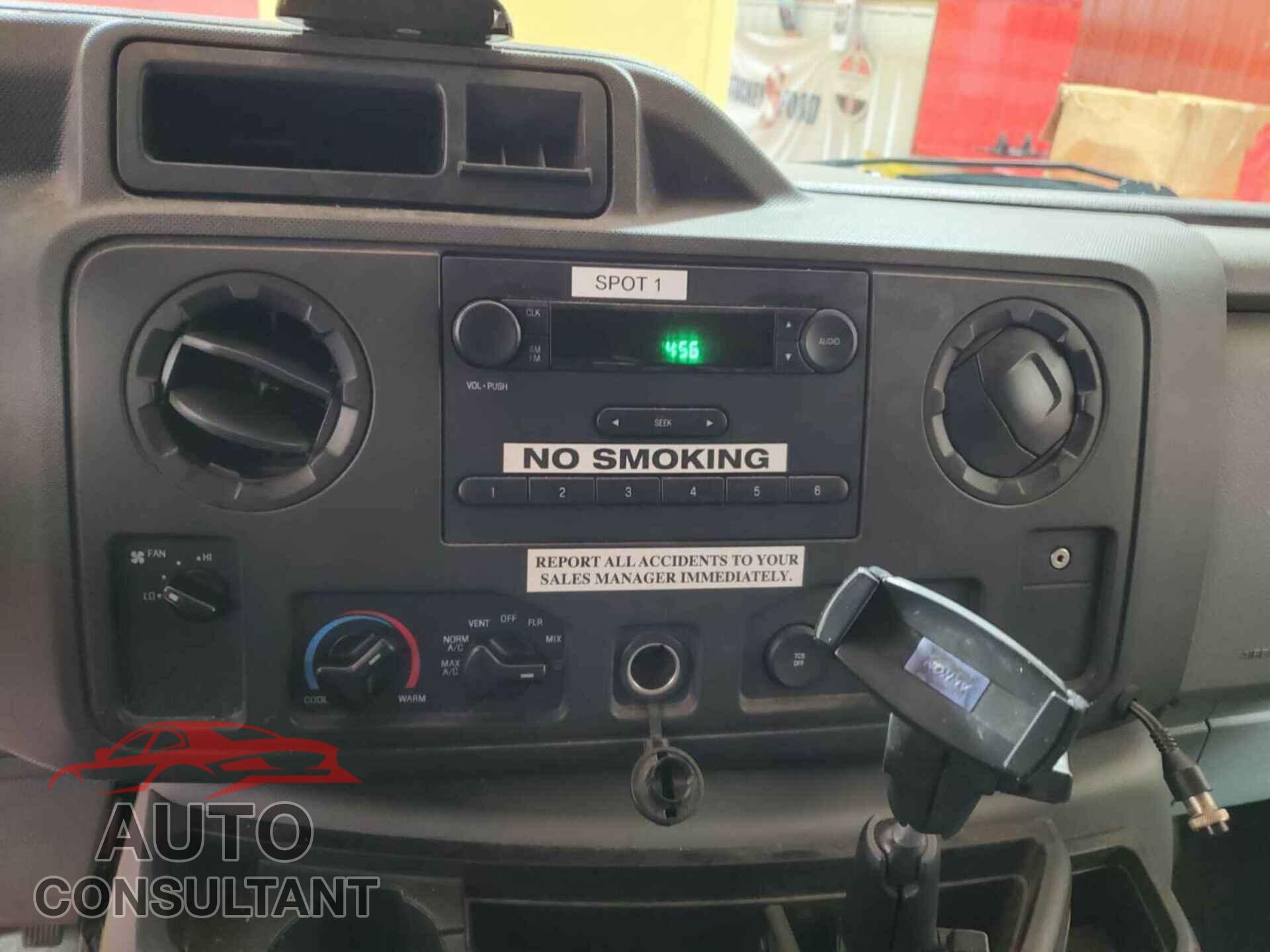 FORD ECONOLINE 2019 - 1FDXE4FS3KDC57743