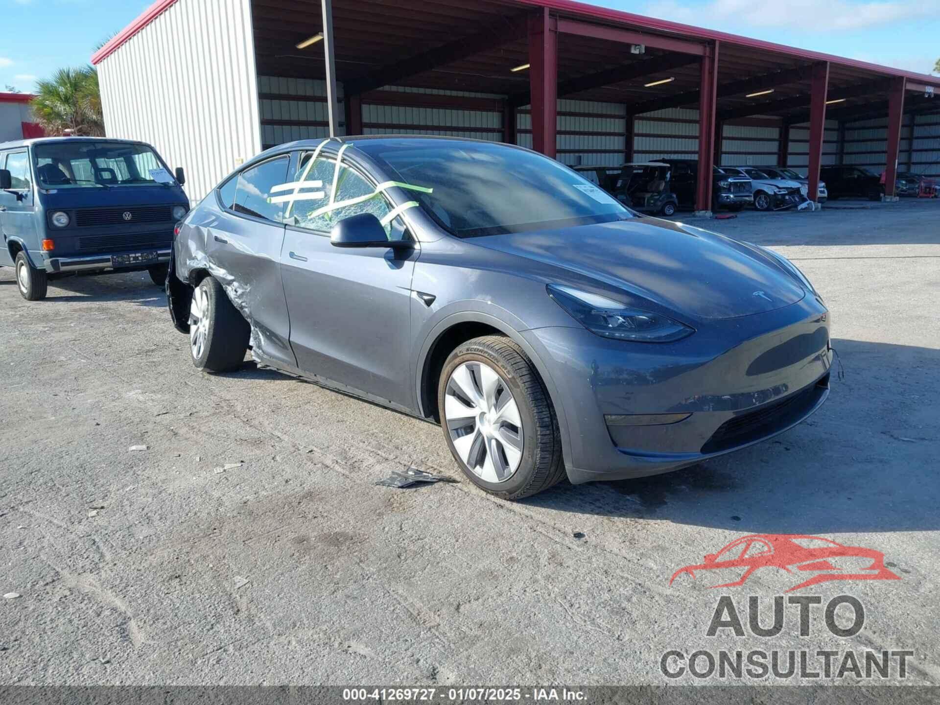 TESLA MODEL Y 2023 - 7SAYGDEE0PA206490
