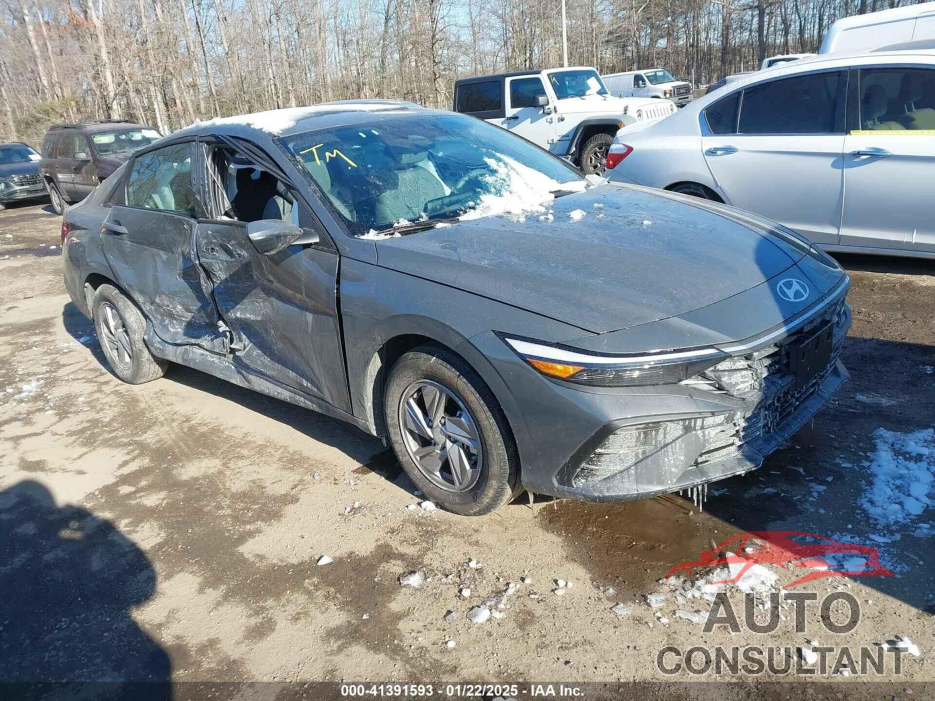 HYUNDAI ELANTRA 2025 - KMHLL4DG2SU888583