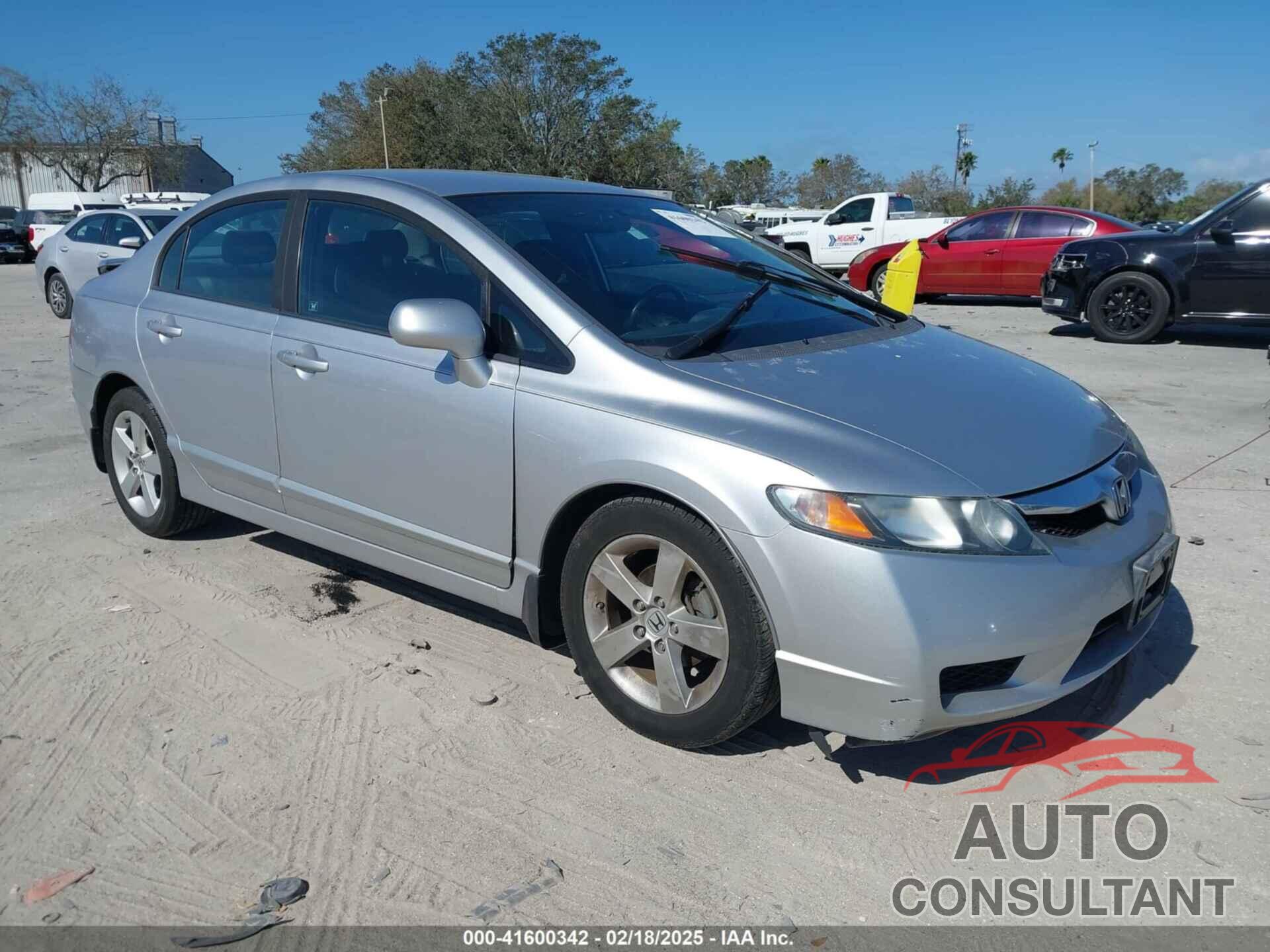 HONDA CIVIC 2010 - 19XFA1F68AE073151