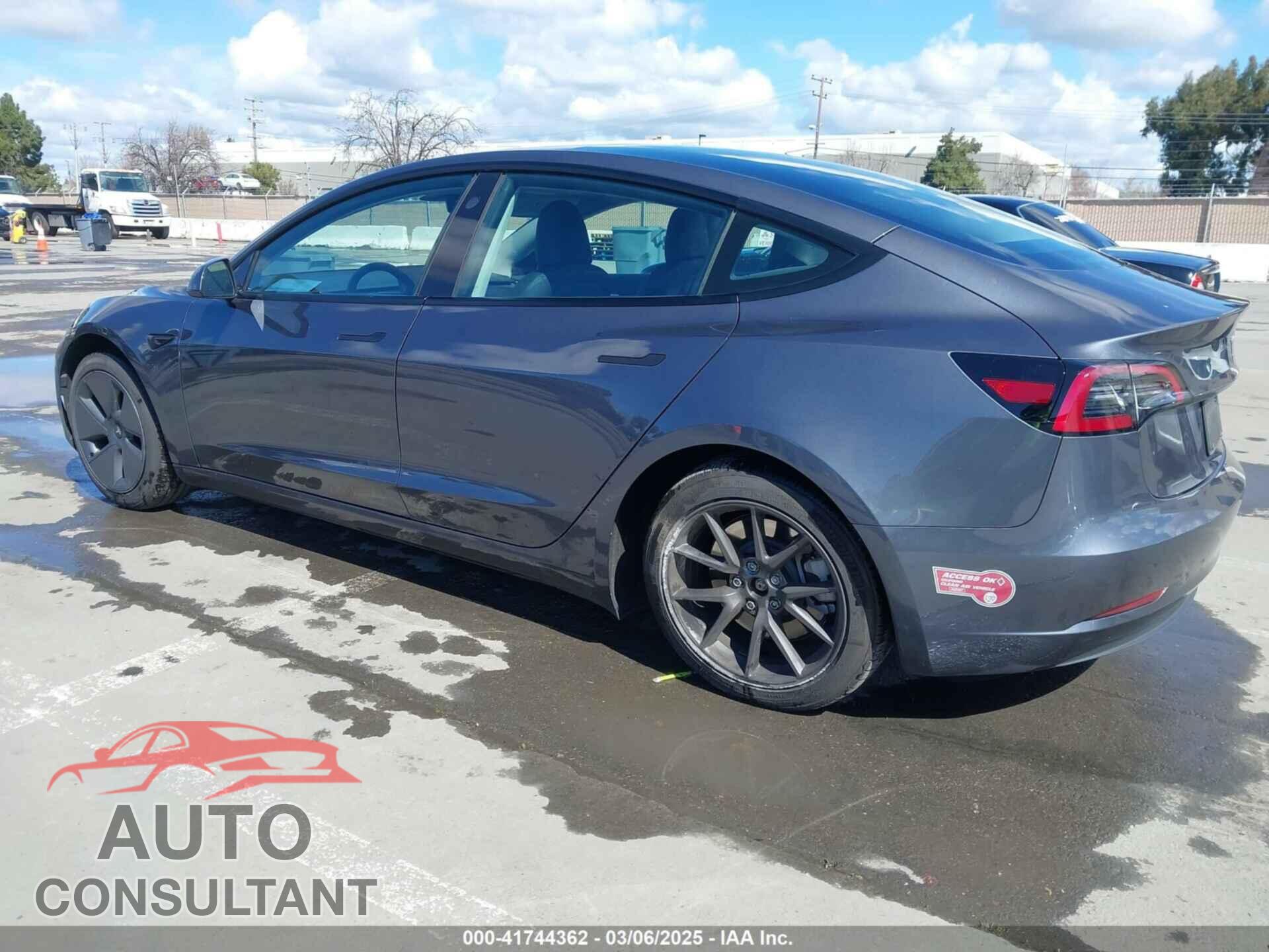 TESLA MODEL 3 2023 - 5YJ3E1EA0PF698076