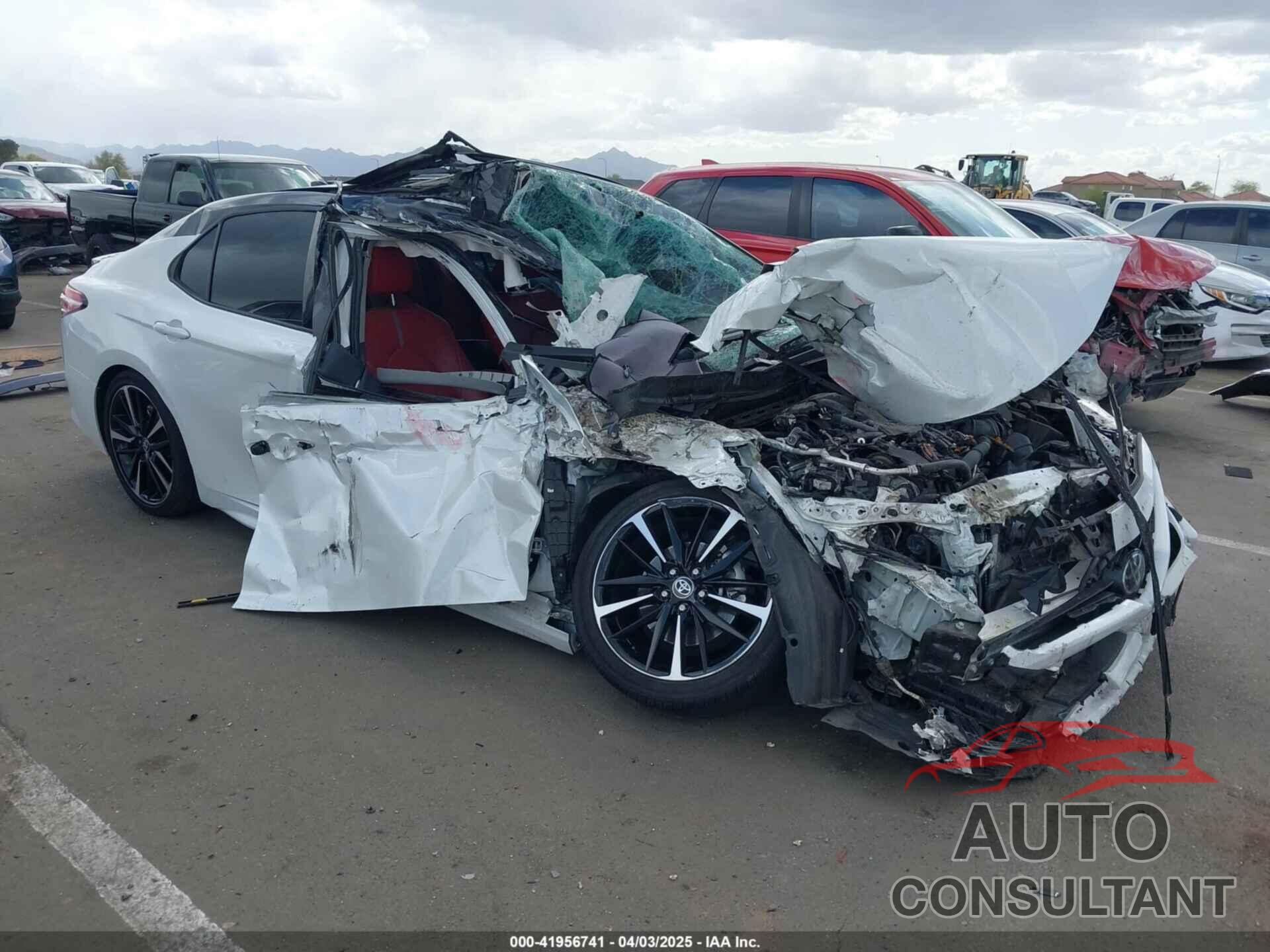 TOYOTA CAMRY 2020 - 4T1KZ1AK6LU043240
