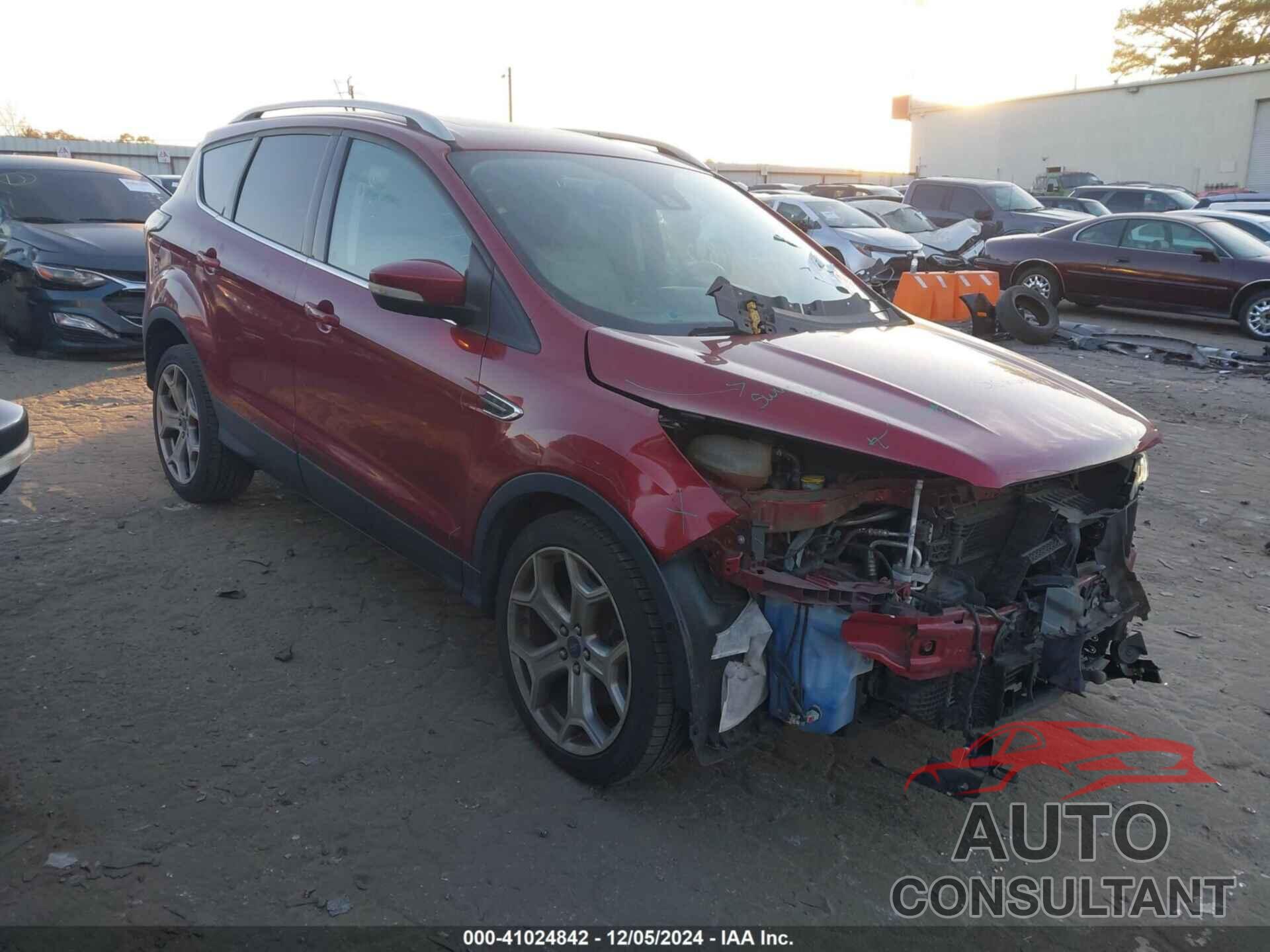 FORD ESCAPE 2017 - 1FMCU0J94HUA09895