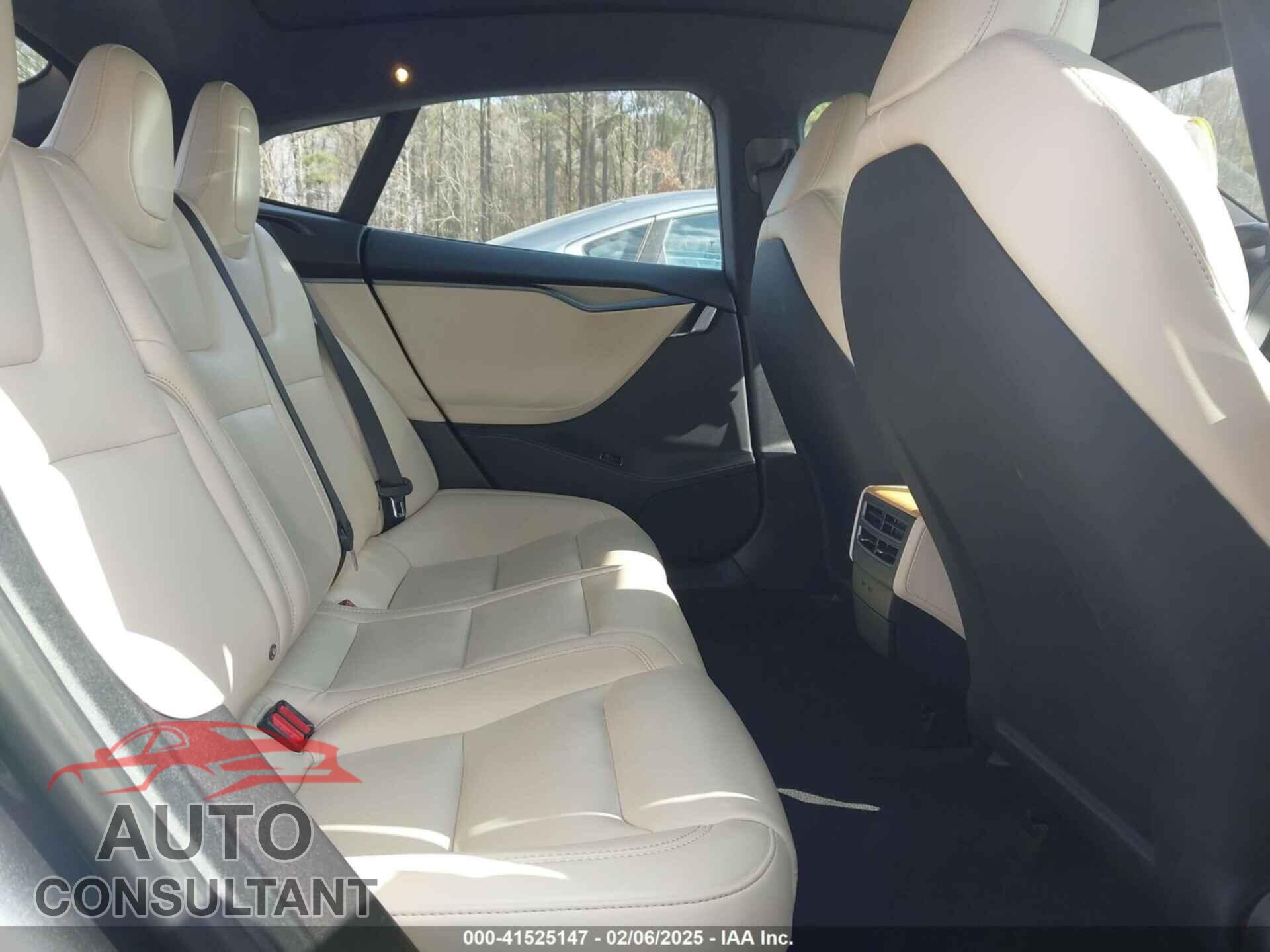TESLA MODEL S 2020 - 5YJSA1E23LF412702