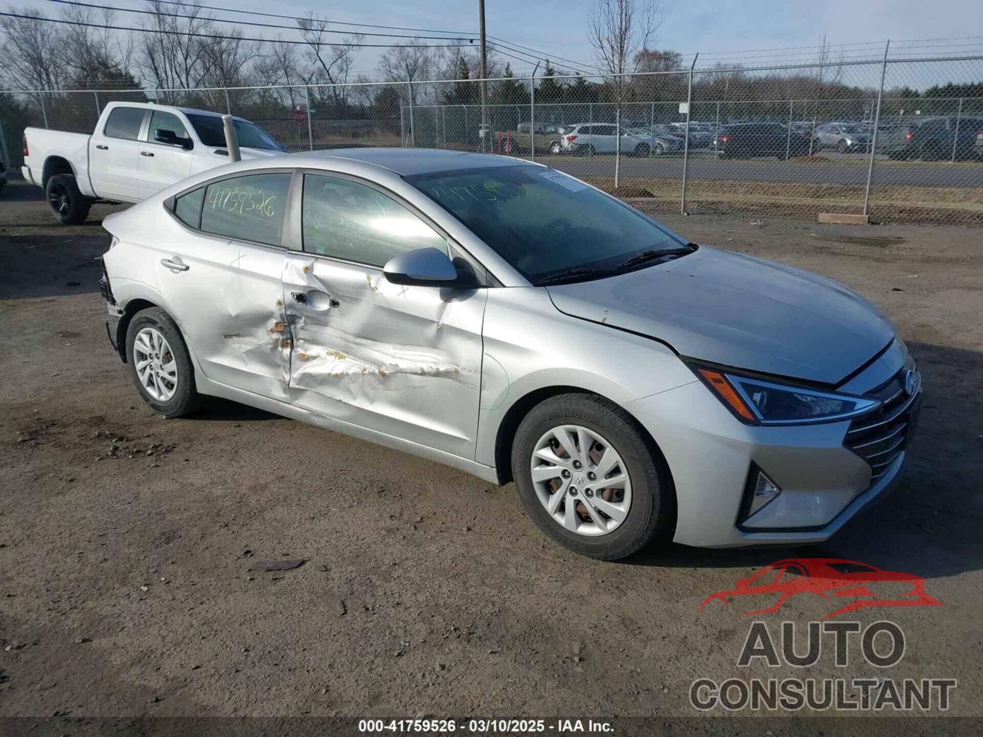 HYUNDAI ELANTRA 2019 - 5NPD74LF8KH440977